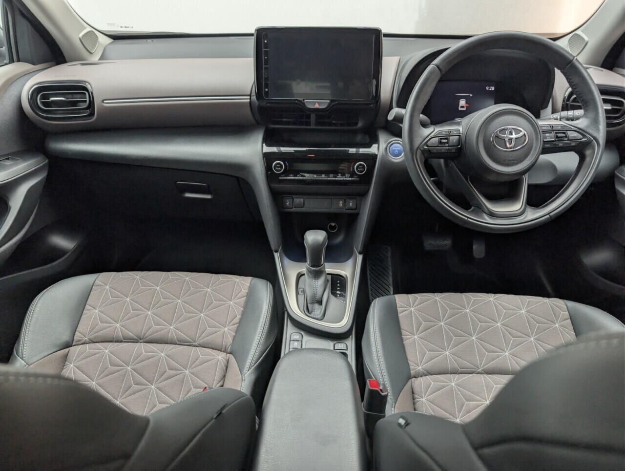 Used Toyota Yaris Cross 2023 for sale - 76644590: Photo 24