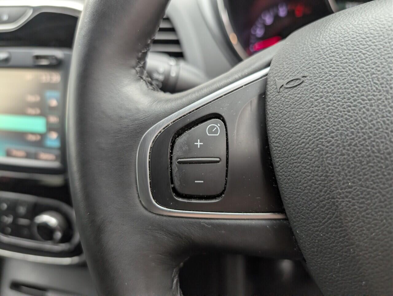 Used Renault Captur 2017 for sale - 77090967: Photo 17