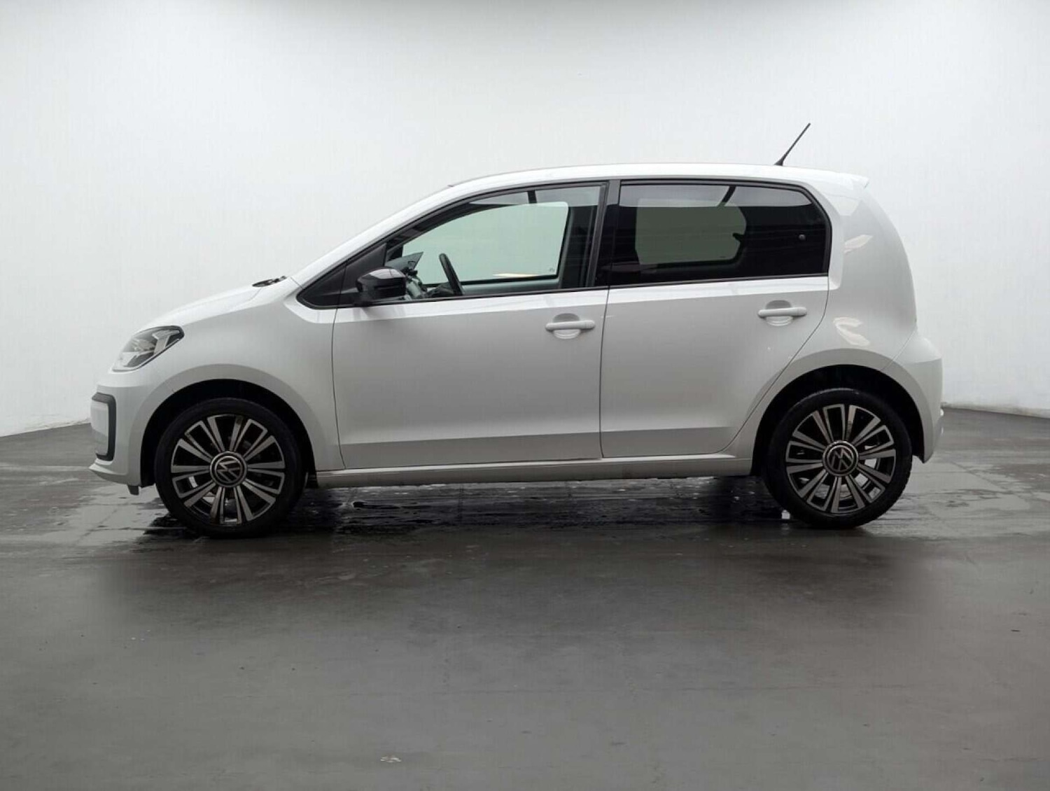 Used Volkswagen up! 2021 for sale - 77713176: Photo 5