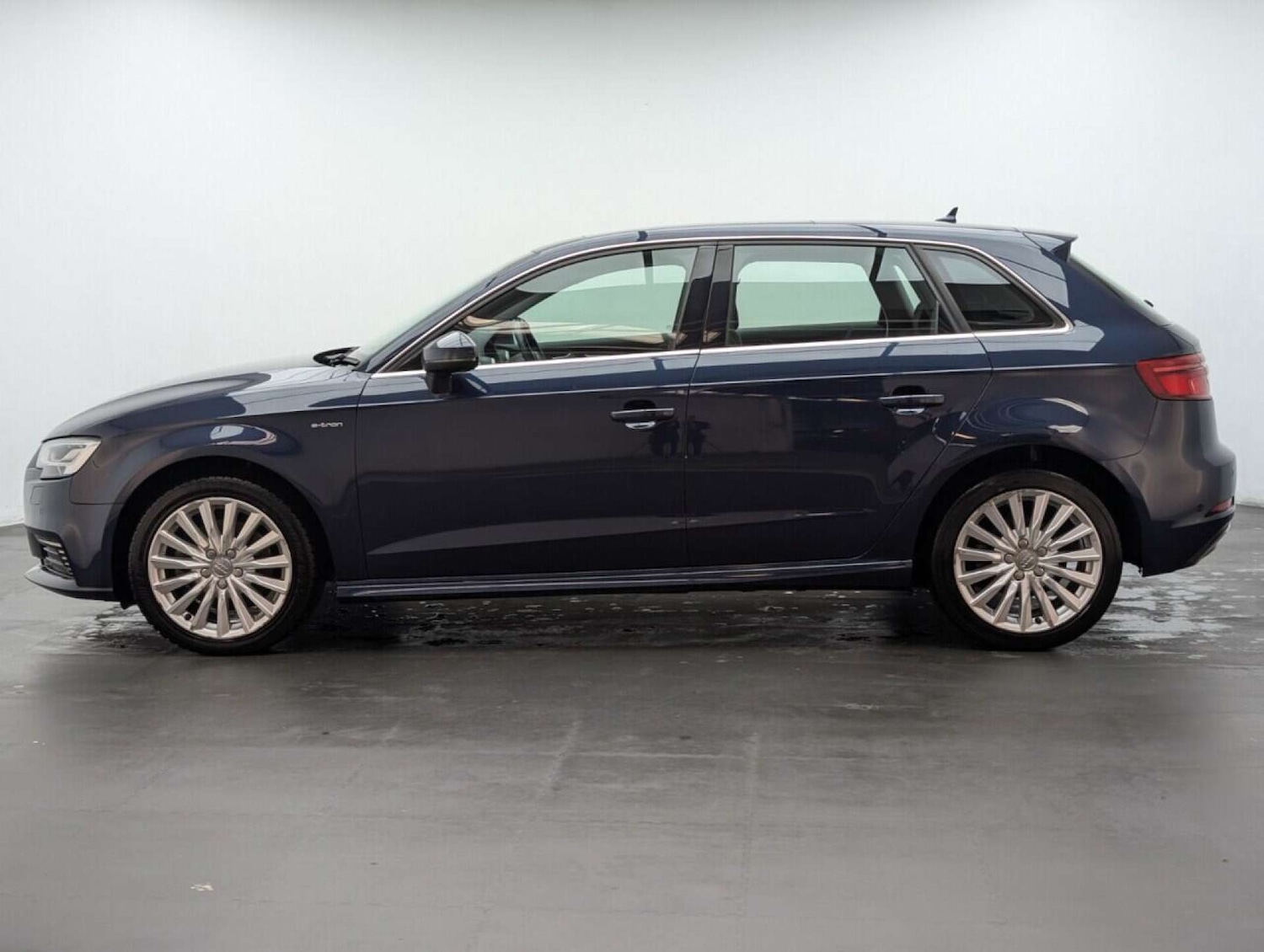 Used Audi A3 2018 for sale - 77713325: Photo 5