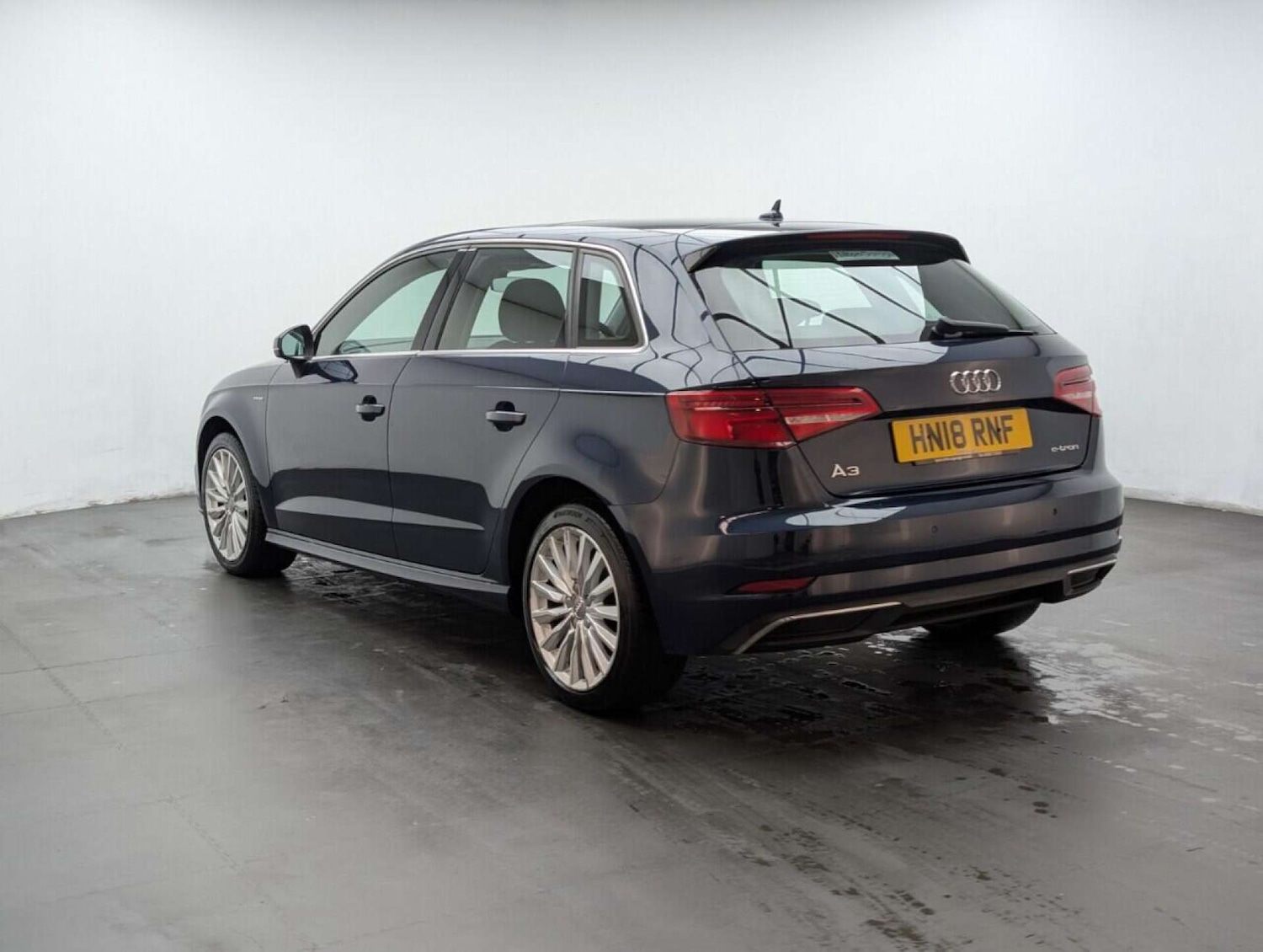 Used Audi A3 2018 for sale - 77713325: Photo 6