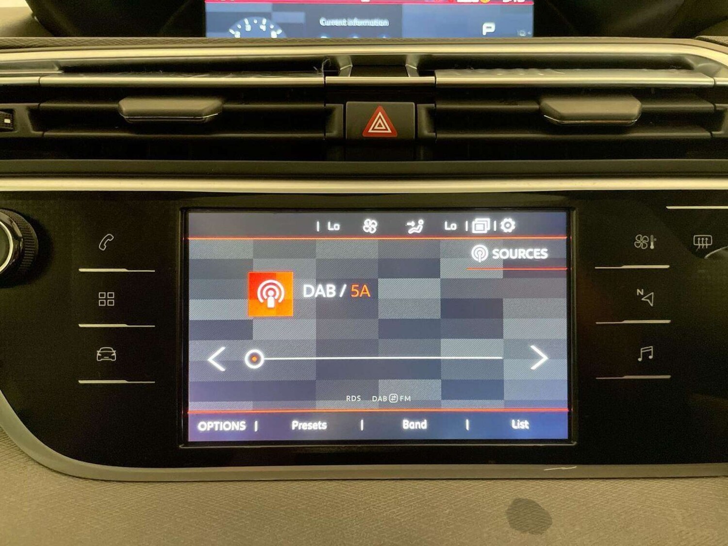 Used Citroen Grand C4 Picasso 2017 for sale - 77713366: Photo 26