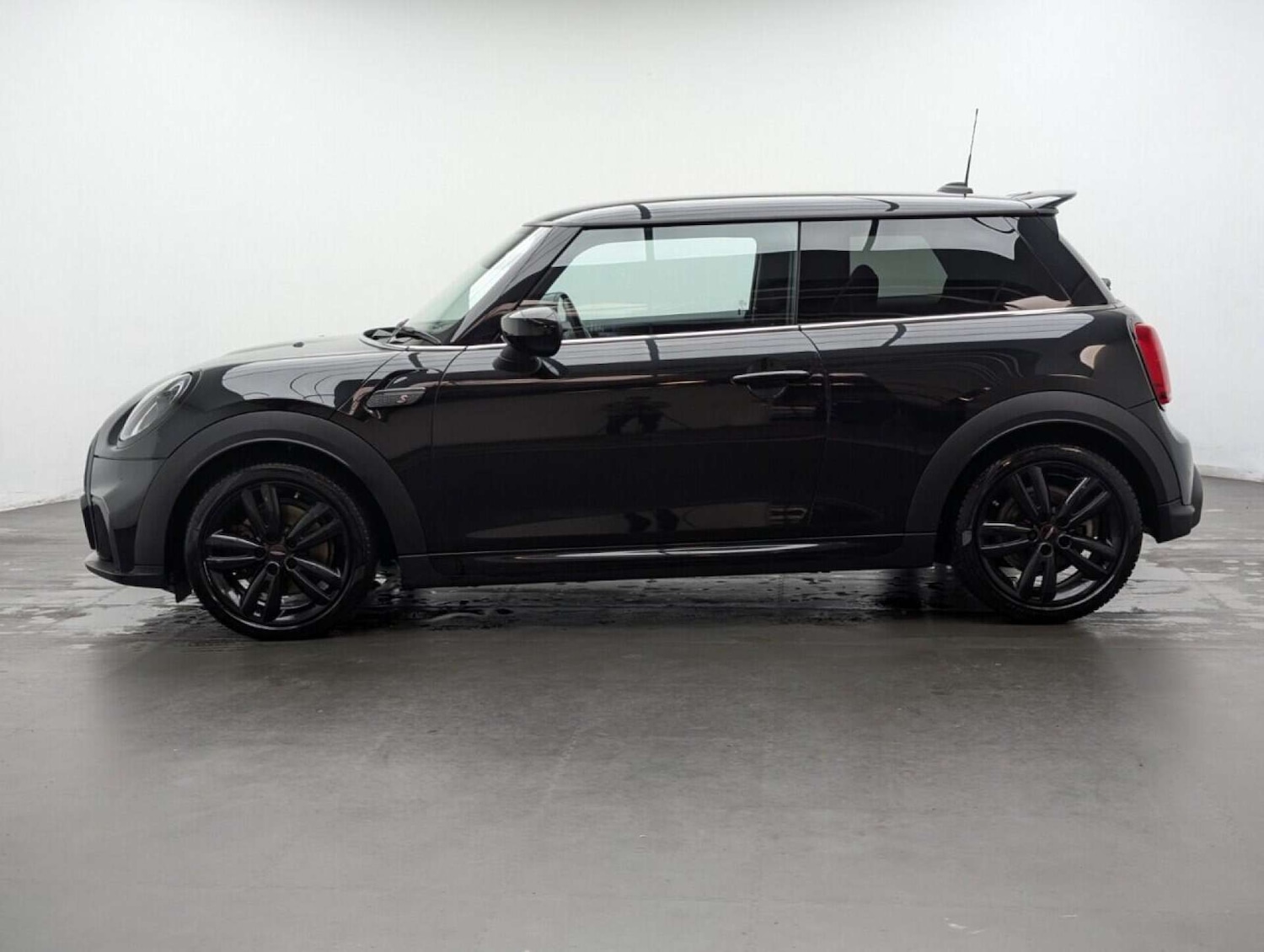 Used MINI Hatch 2023 for sale - 77714104: Photo 5