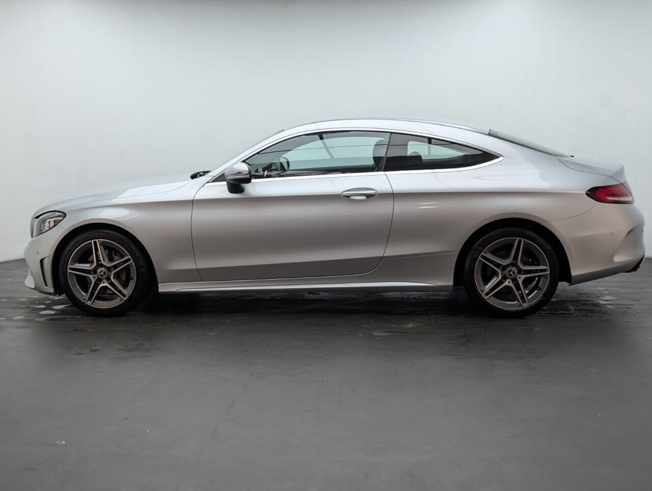 Used Mercedes-Benz C Class 2019 for sale - 76425243: Photo 5