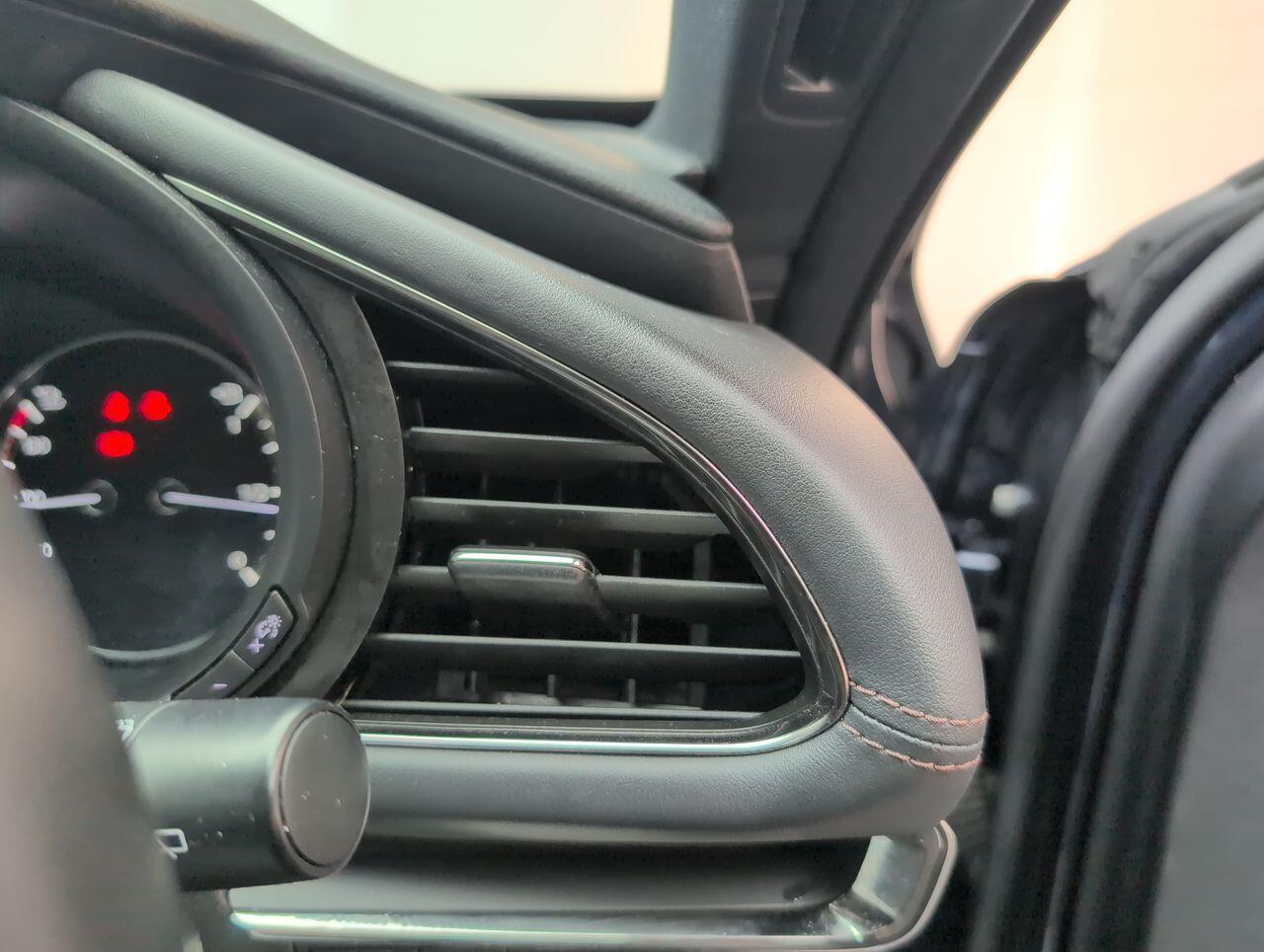 Used Mazda Mazda3 2020 for sale - 76446435: Photo 21