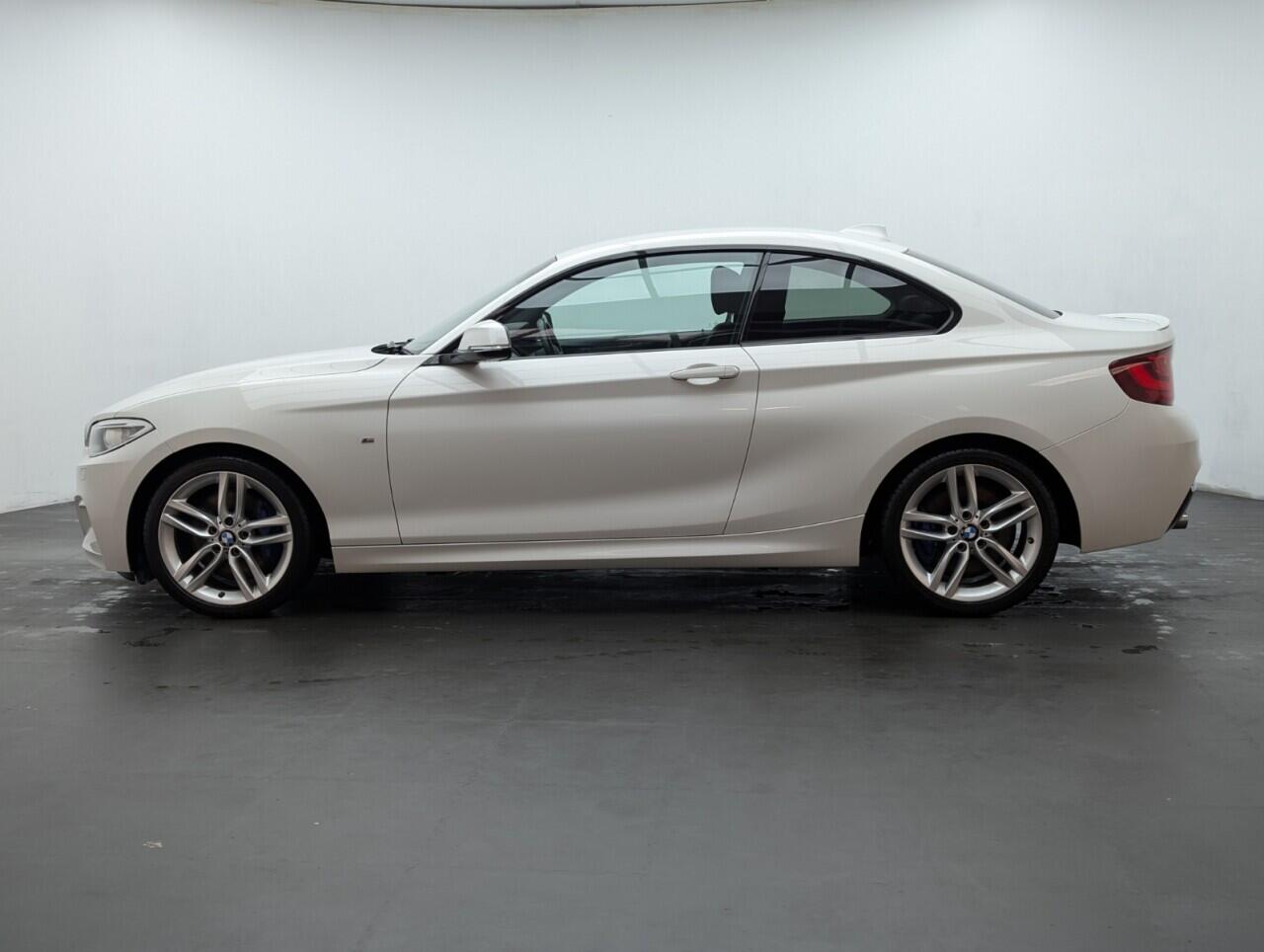Used BMW 2 Series 2017 for sale - 76425244: Photo 5