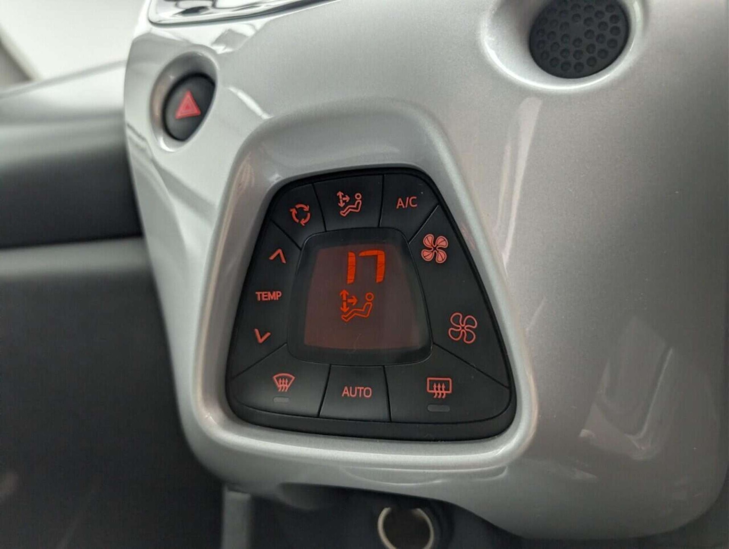 Used Toyota AYGO 2019 for sale - 77713373: Photo 16