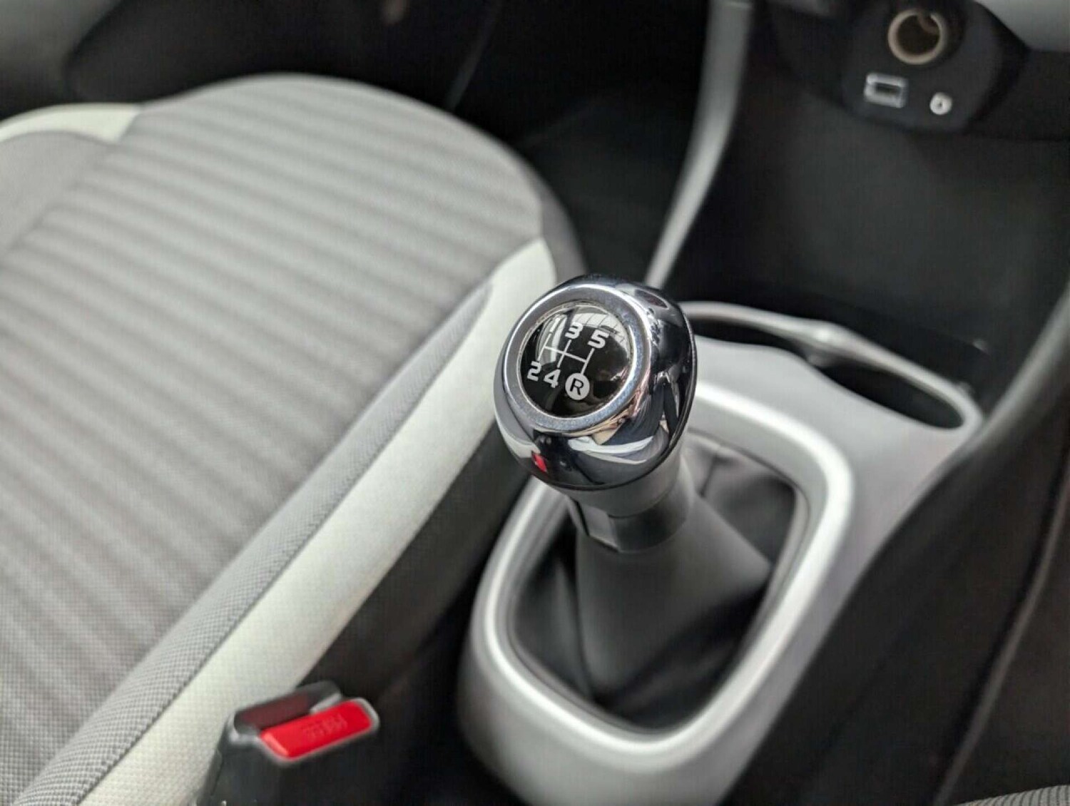 Used Toyota AYGO 2019 for sale - 77713373: Photo 17