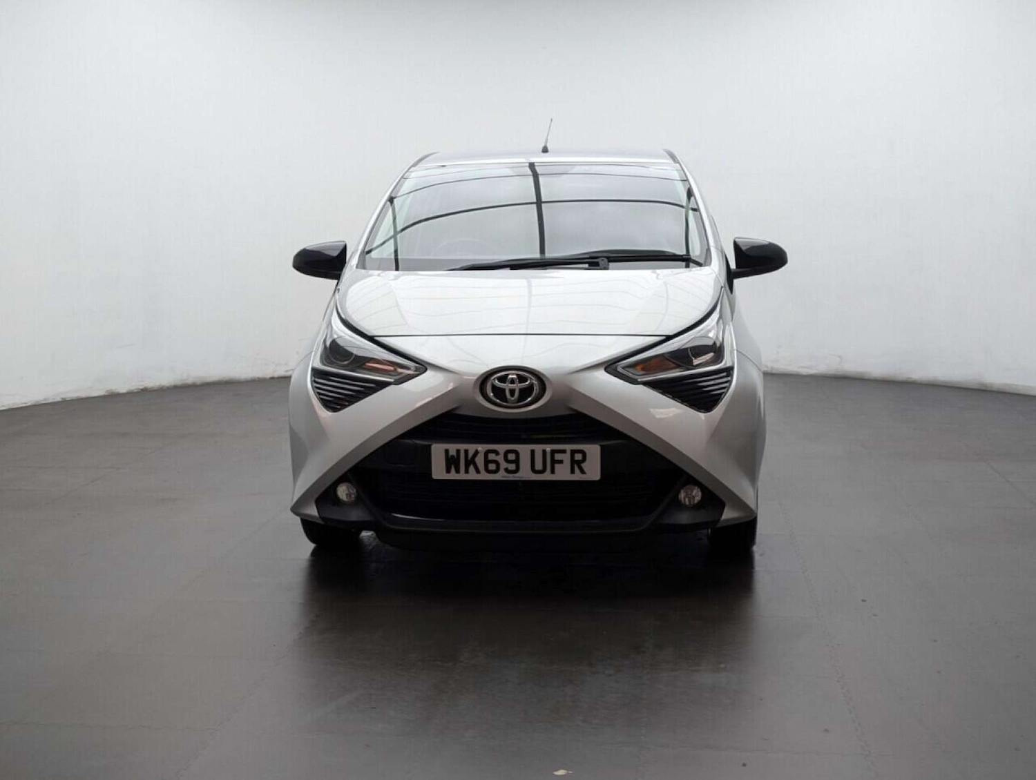 Used Toyota AYGO 2019 for sale - 77713373: Photo 3