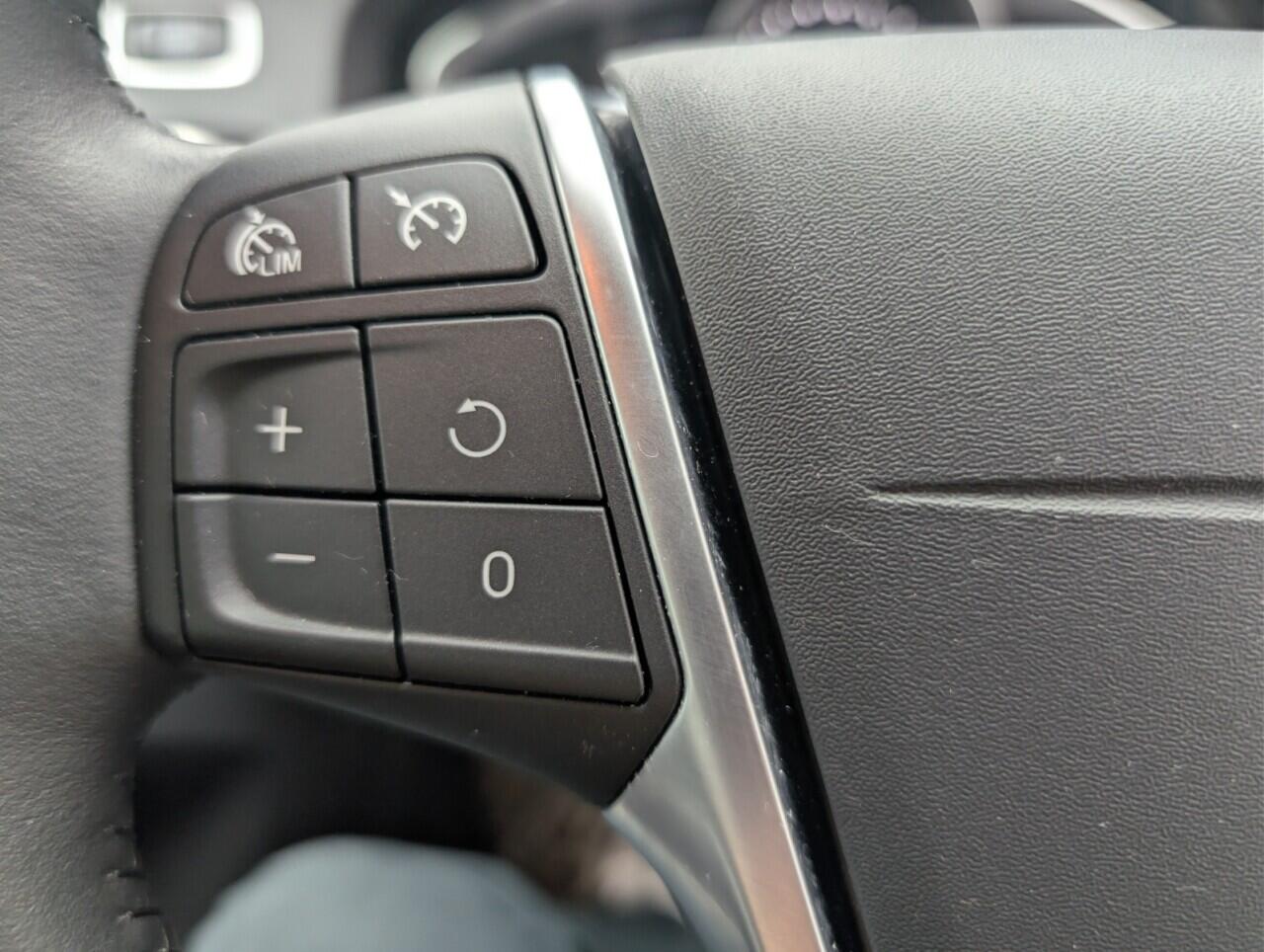 Used Volvo S60 2017 for sale - 77191653: Photo 18