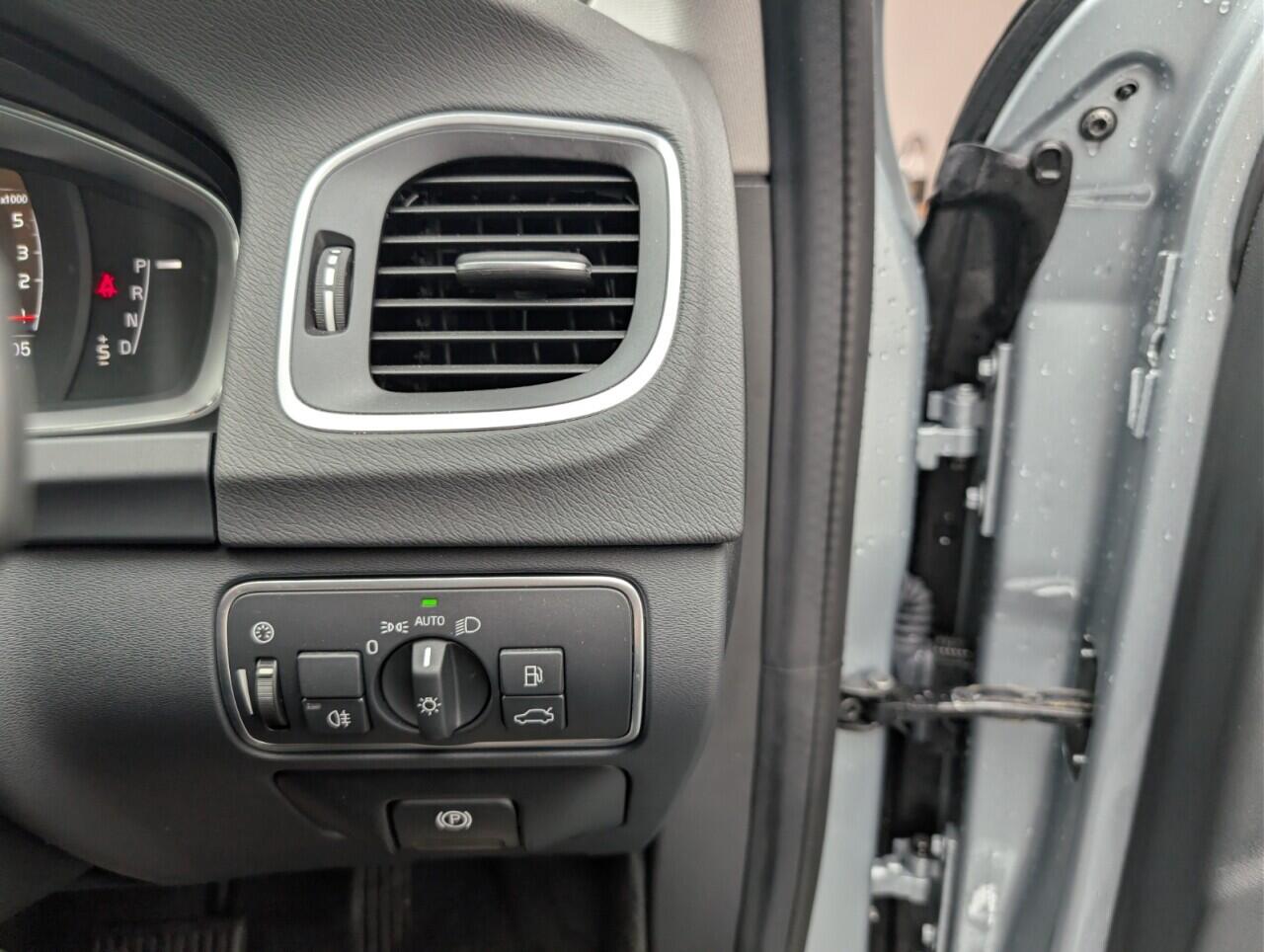 Used Volvo S60 2017 for sale - 77191653: Photo 20