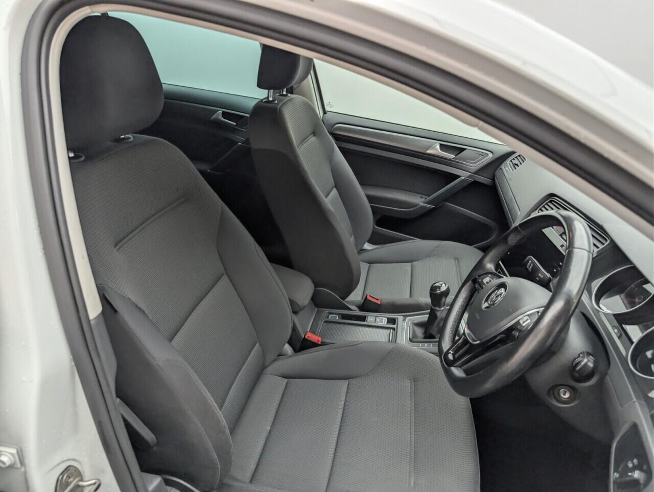 Used Volkswagen Golf 2019 for sale - 76752462: Photo 12