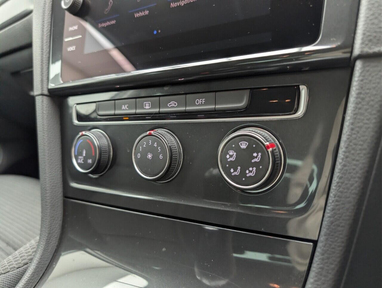 Used Volkswagen Golf 2019 for sale - 76752462: Photo 15