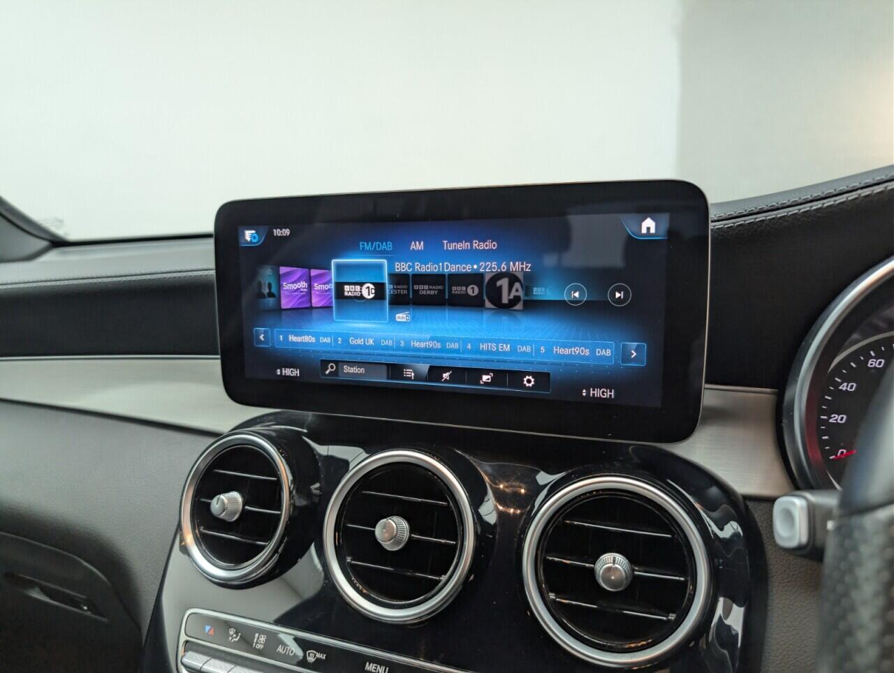 Used Mercedes-Benz GLC 2021 for sale - 76701360: Photo 13