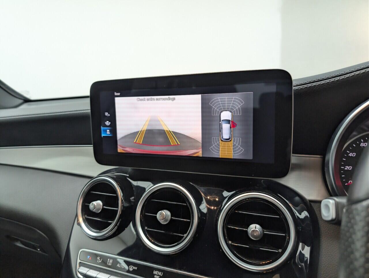 Used Mercedes-Benz GLC 2021 for sale - 76701360: Photo 14