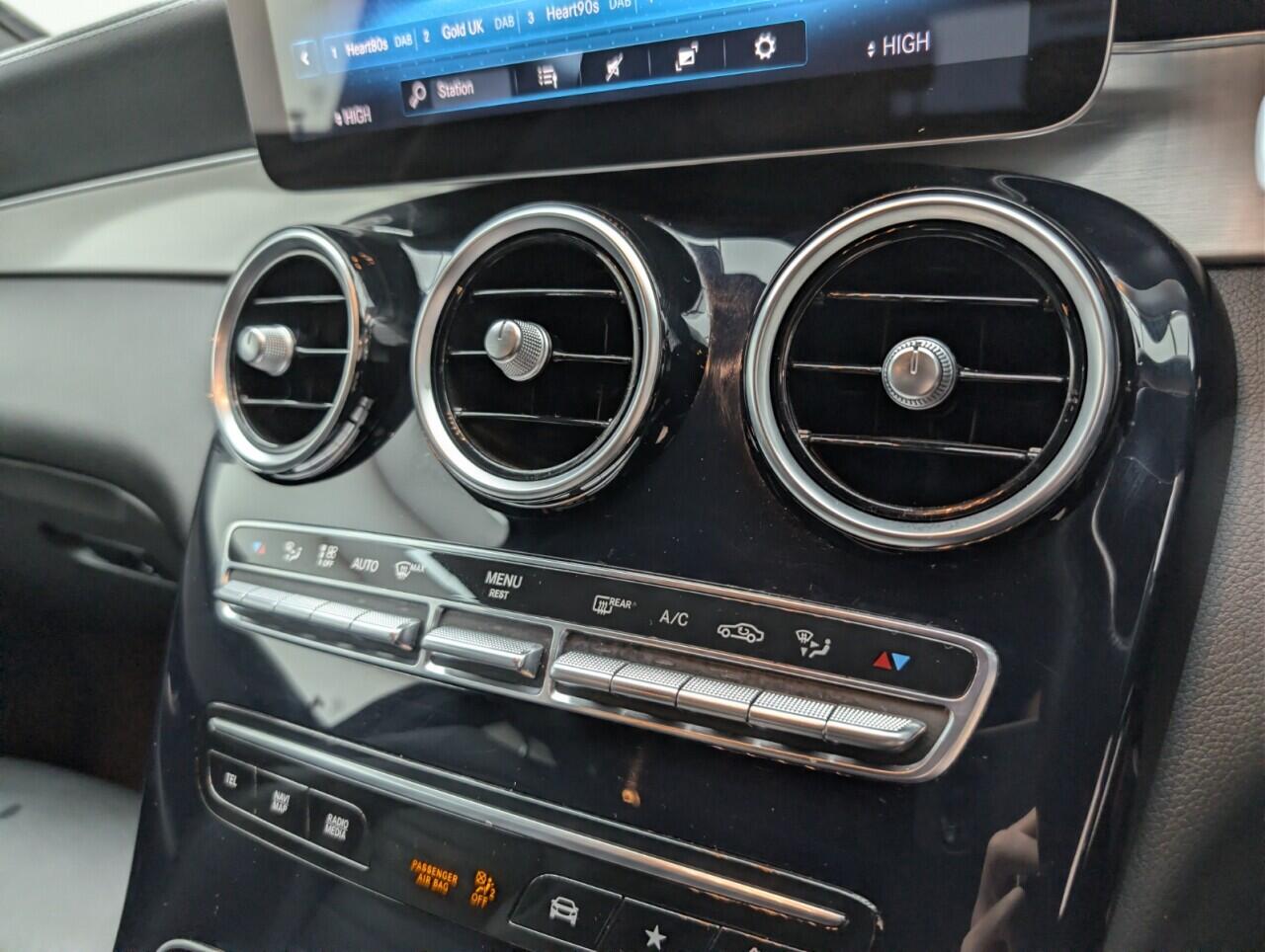 Used Mercedes-Benz GLC 2021 for sale - 76701360: Photo 15