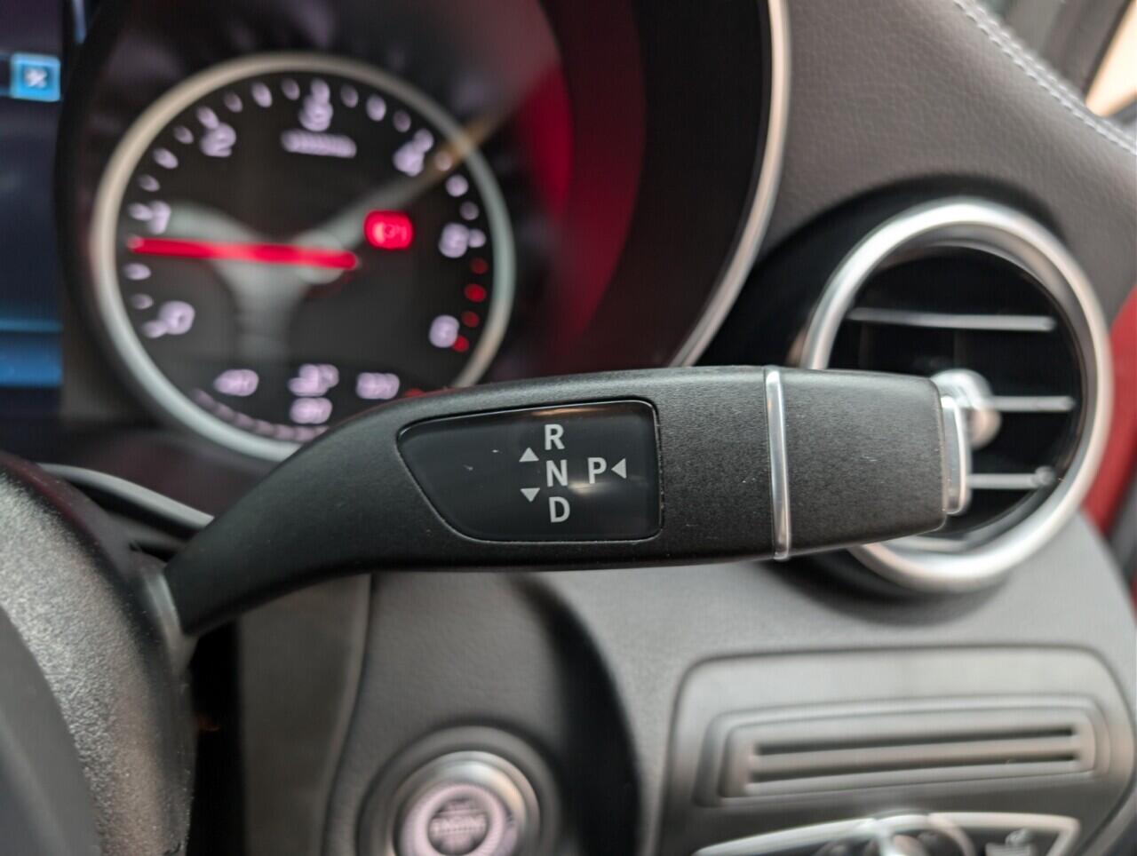 Used Mercedes-Benz GLC 2021 for sale - 76701360: Photo 16