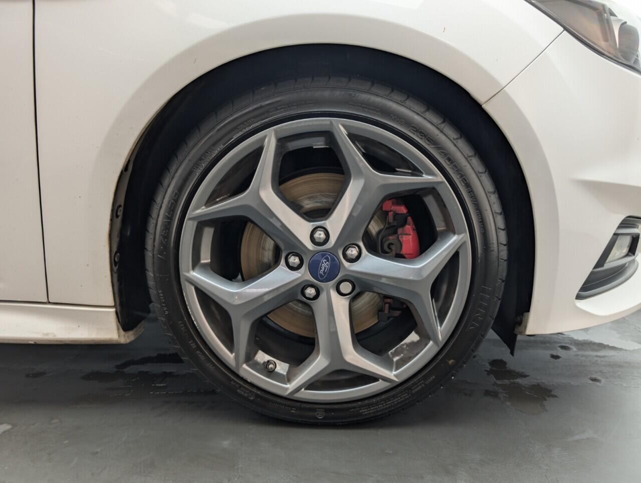 Used Ford Focus 2015 for sale - 76425035: Photo 10