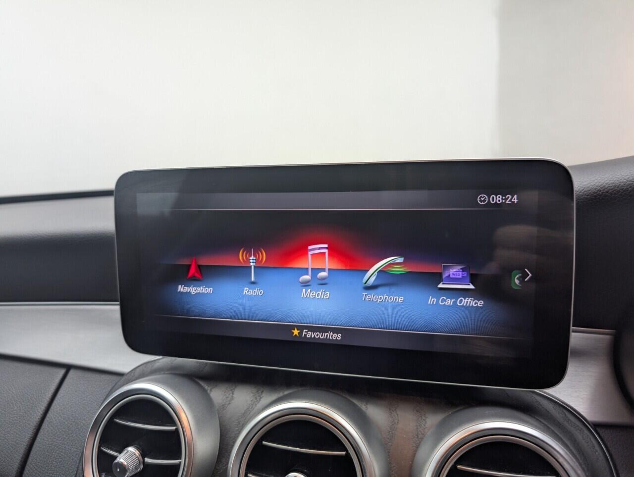 Used Mercedes-Benz C Class 2021 for sale - 76572458: Photo 15