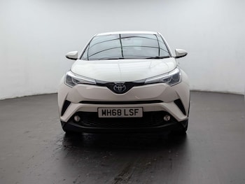 Used Toyota C-HR 2019 for sale - 79173293: Photo