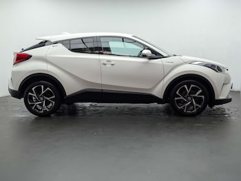 Used Toyota C-HR 2019 for sale - 79173293: Photo