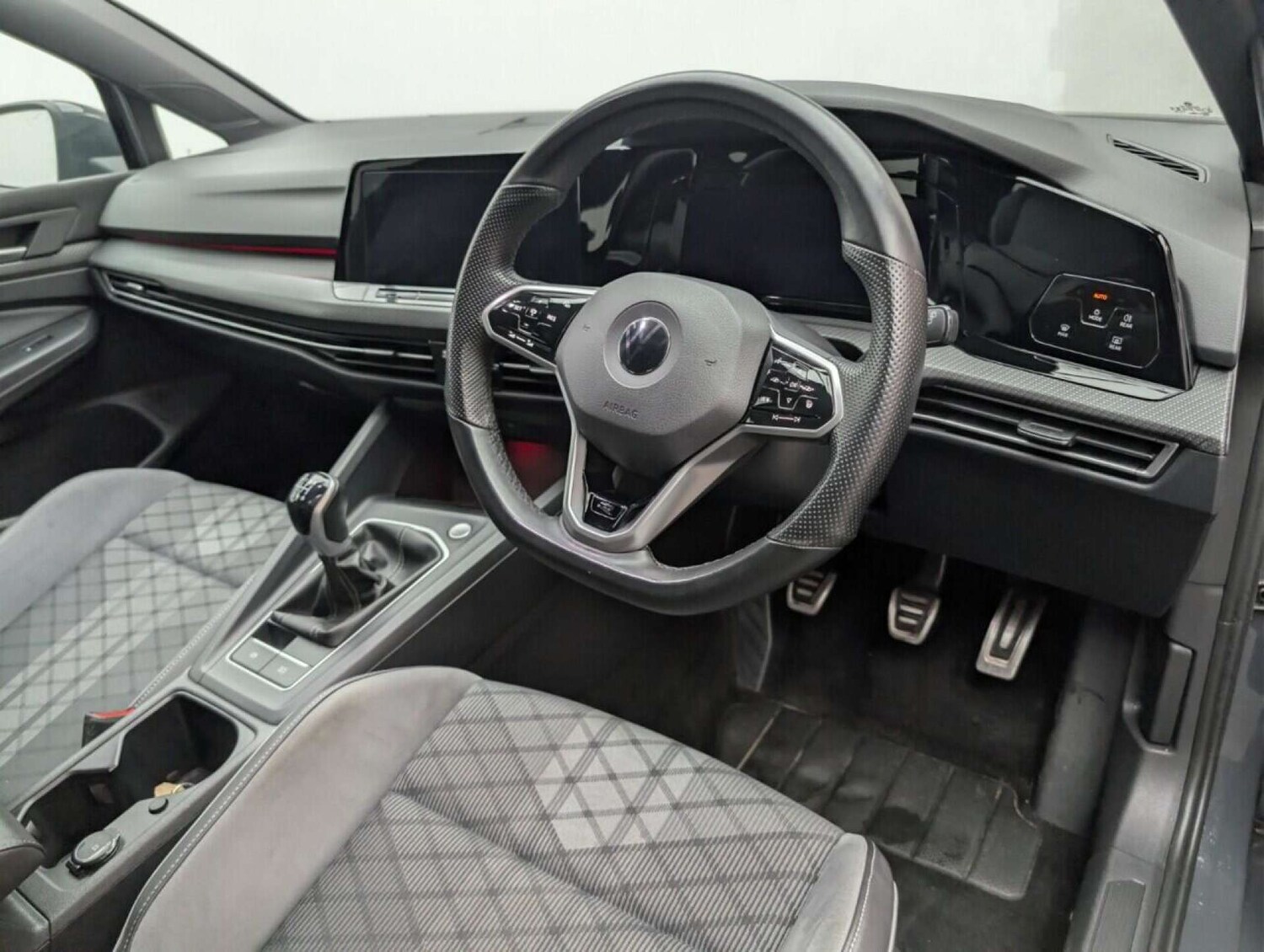 Used Volkswagen Golf 2020 for sale - 77714533: Photo 11