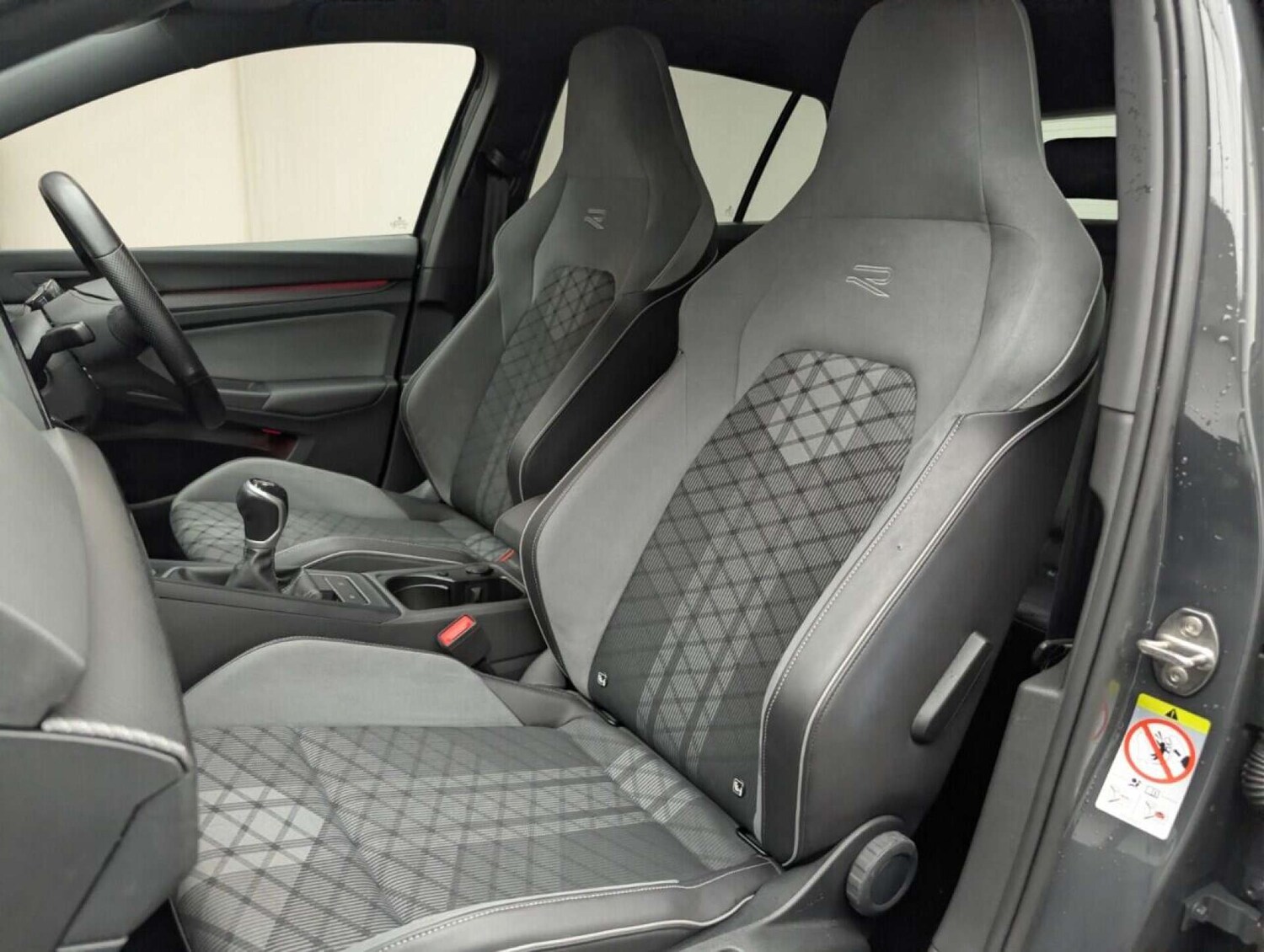 Used Volkswagen Golf 2020 for sale - 77714533: Photo 26