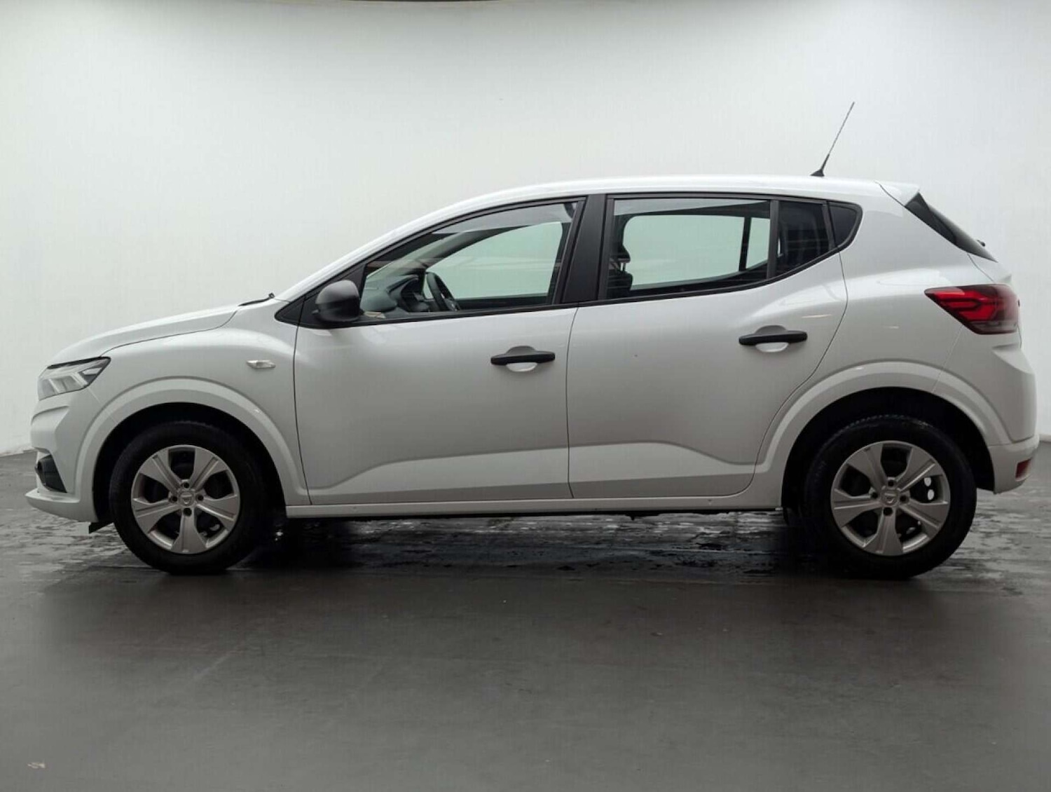 Used Dacia Sandero 2021 for sale - 77713588: Photo 5
