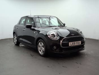 Used MINI Hatch 2019 for sale - 79581535: Photo