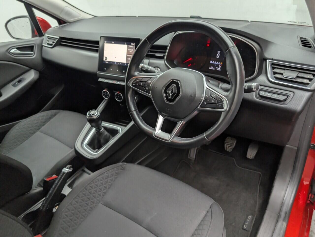 Used Renault Clio 2020 for sale - 77524763: Photo 11