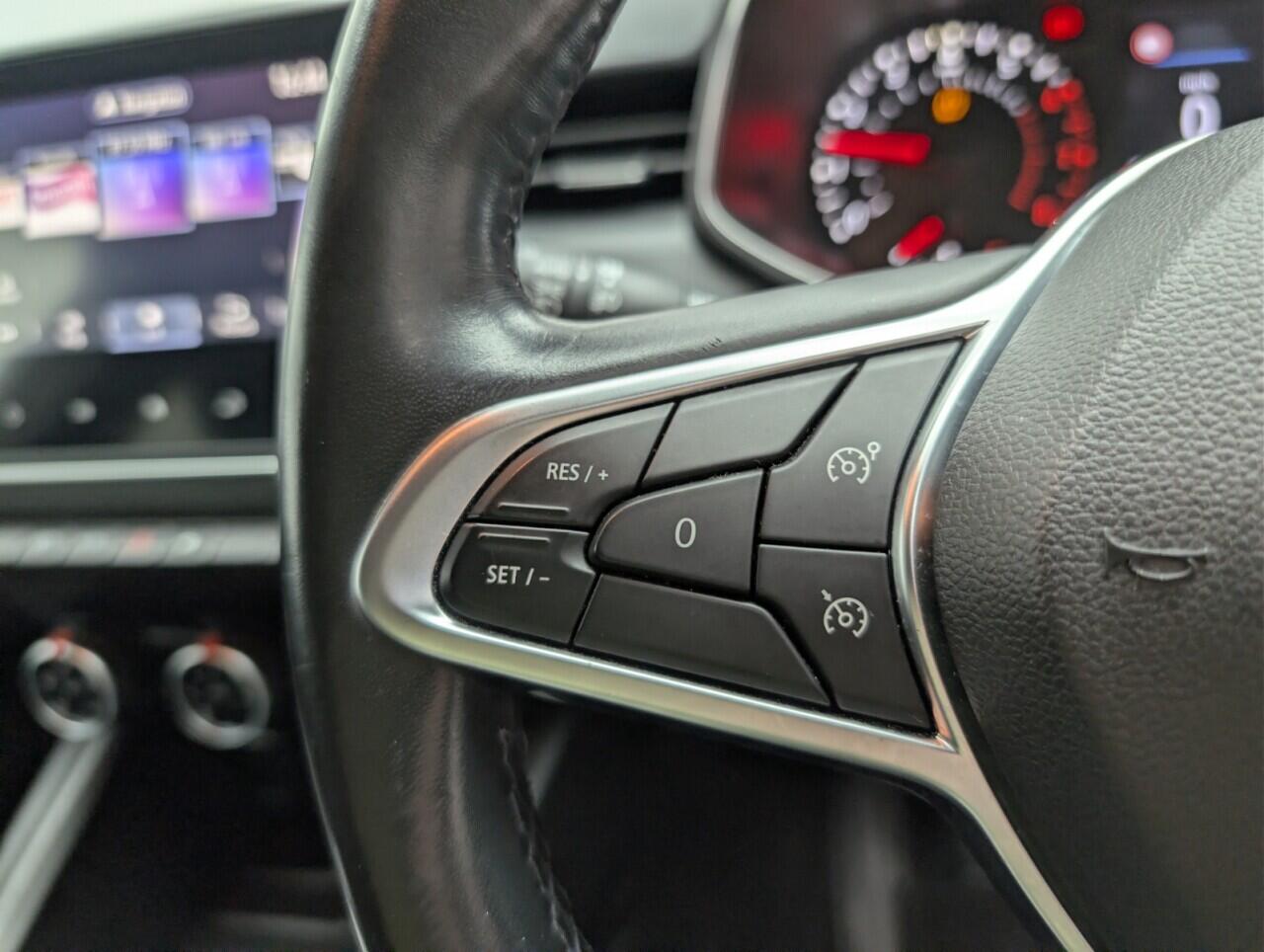 Used Renault Clio 2020 for sale - 77524763: Photo 19