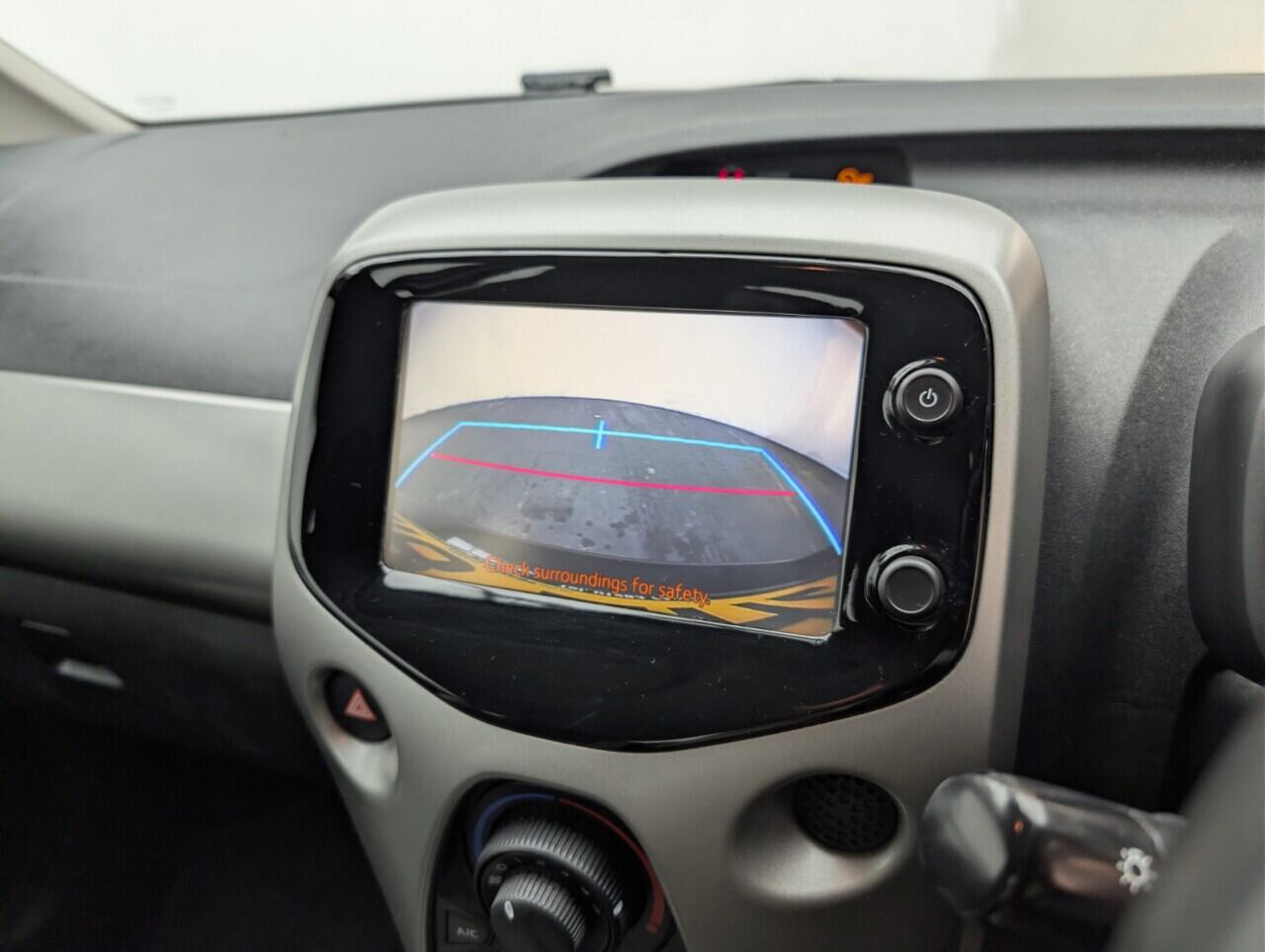 Used Toyota AYGO 2018 for sale - 76765505: Photo 15