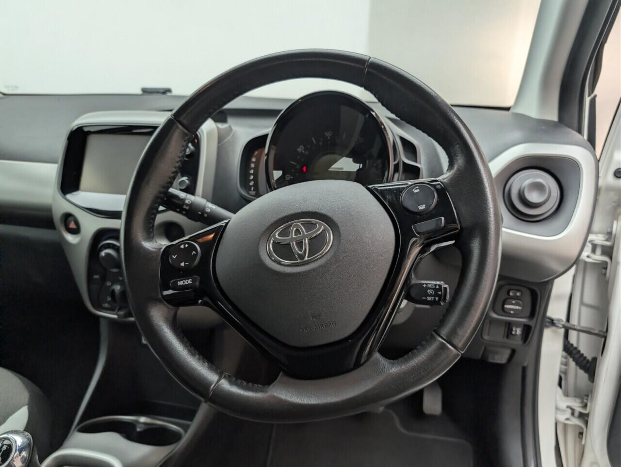 Used Toyota AYGO 2018 for sale - 76765505: Photo 21