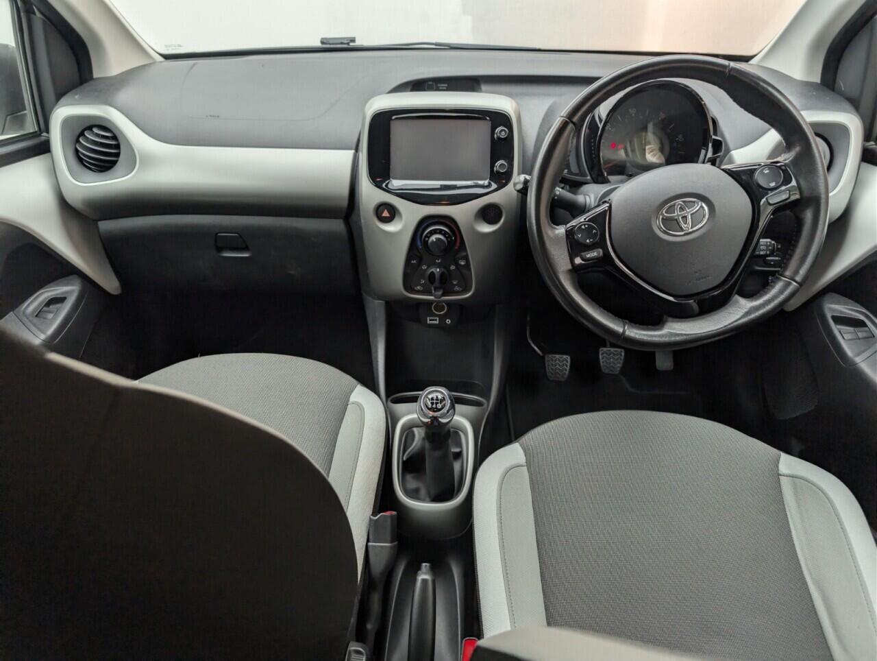 Used Toyota AYGO 2018 for sale - 76765505: Photo 22