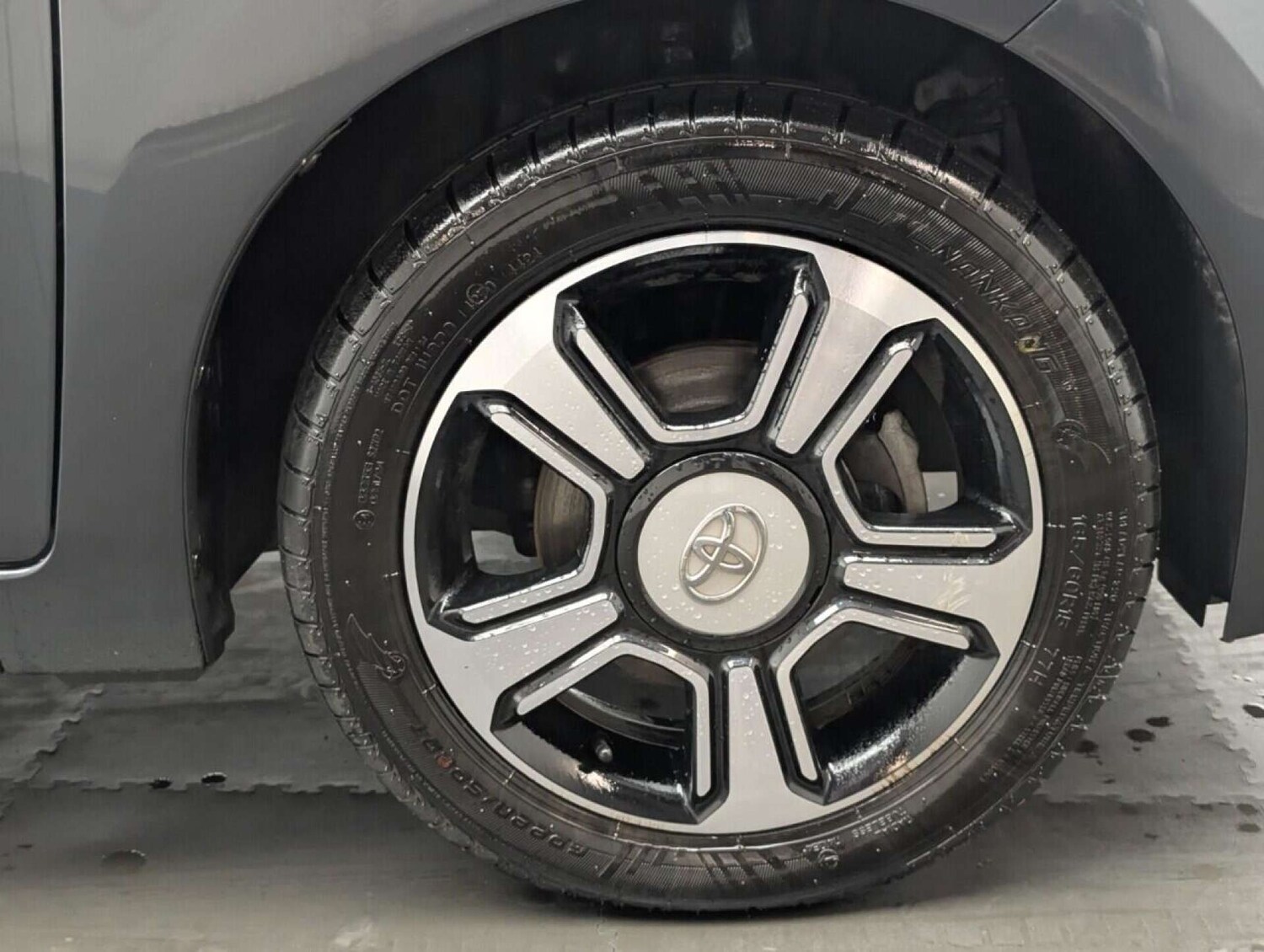 Used Toyota AYGO 2017 for sale - 77714343: Photo 10