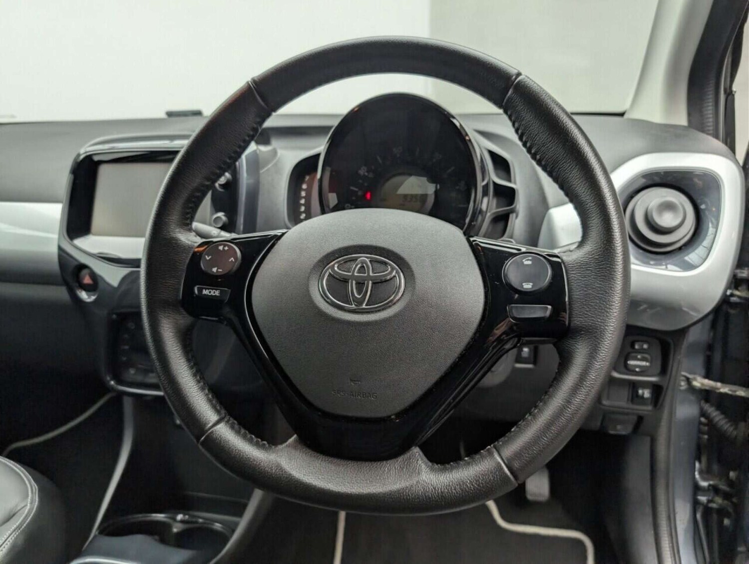Used Toyota AYGO 2017 for sale - 77714343: Photo 20