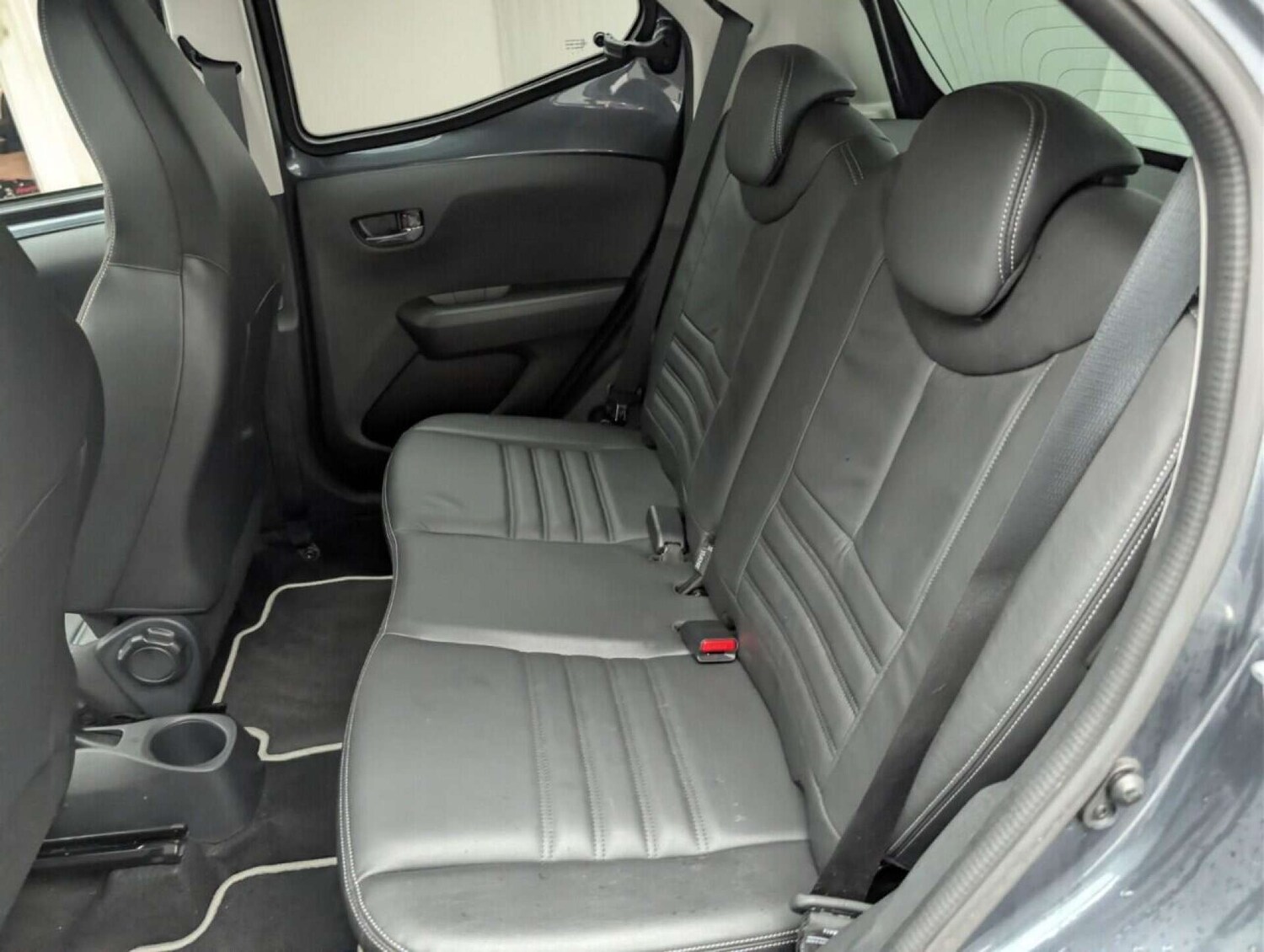 Used Toyota AYGO 2017 for sale - 77714343: Photo 24