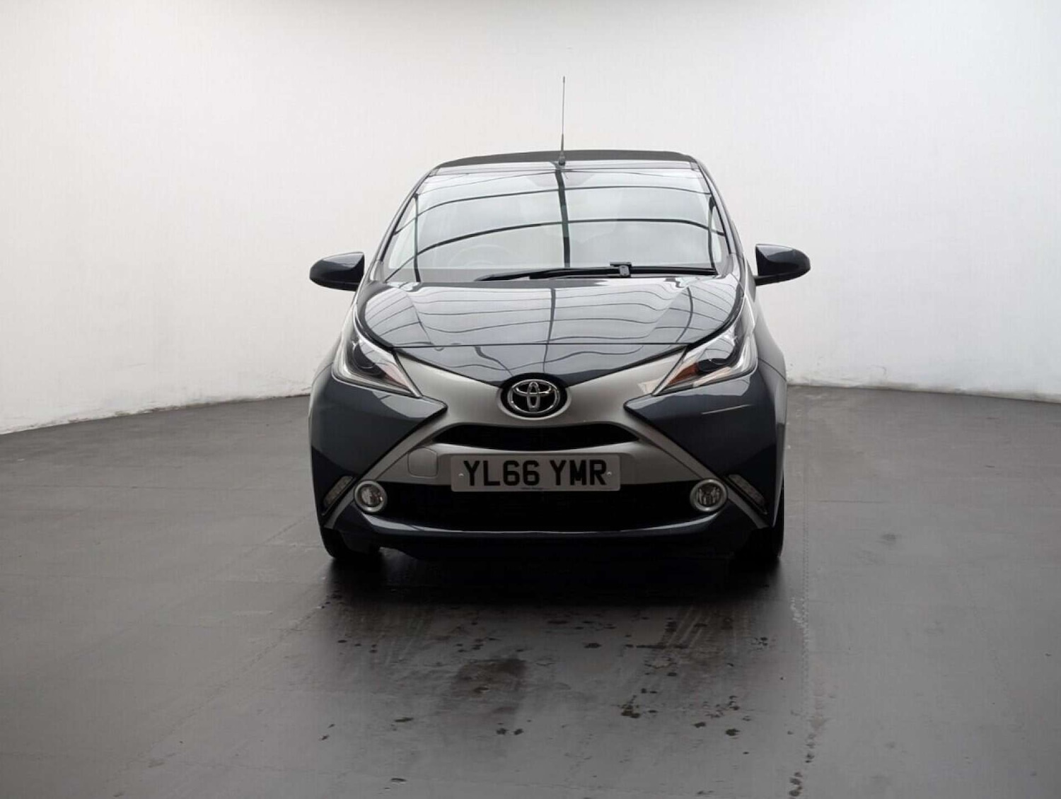 Used Toyota AYGO 2017 for sale - 77714343: Photo 3
