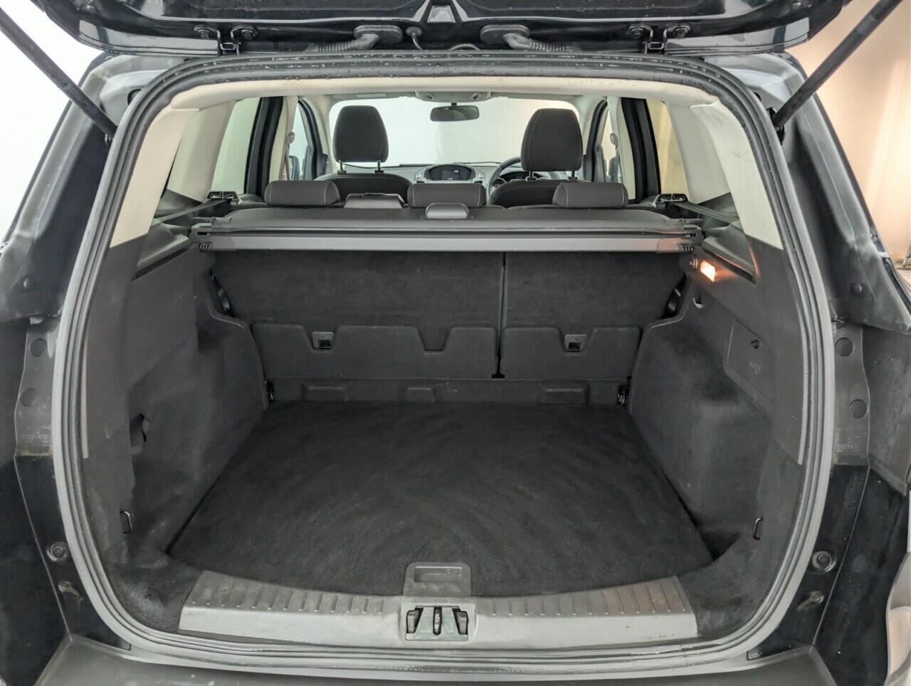 Used Ford Kuga 2019 for sale - 76657449: Photo 25