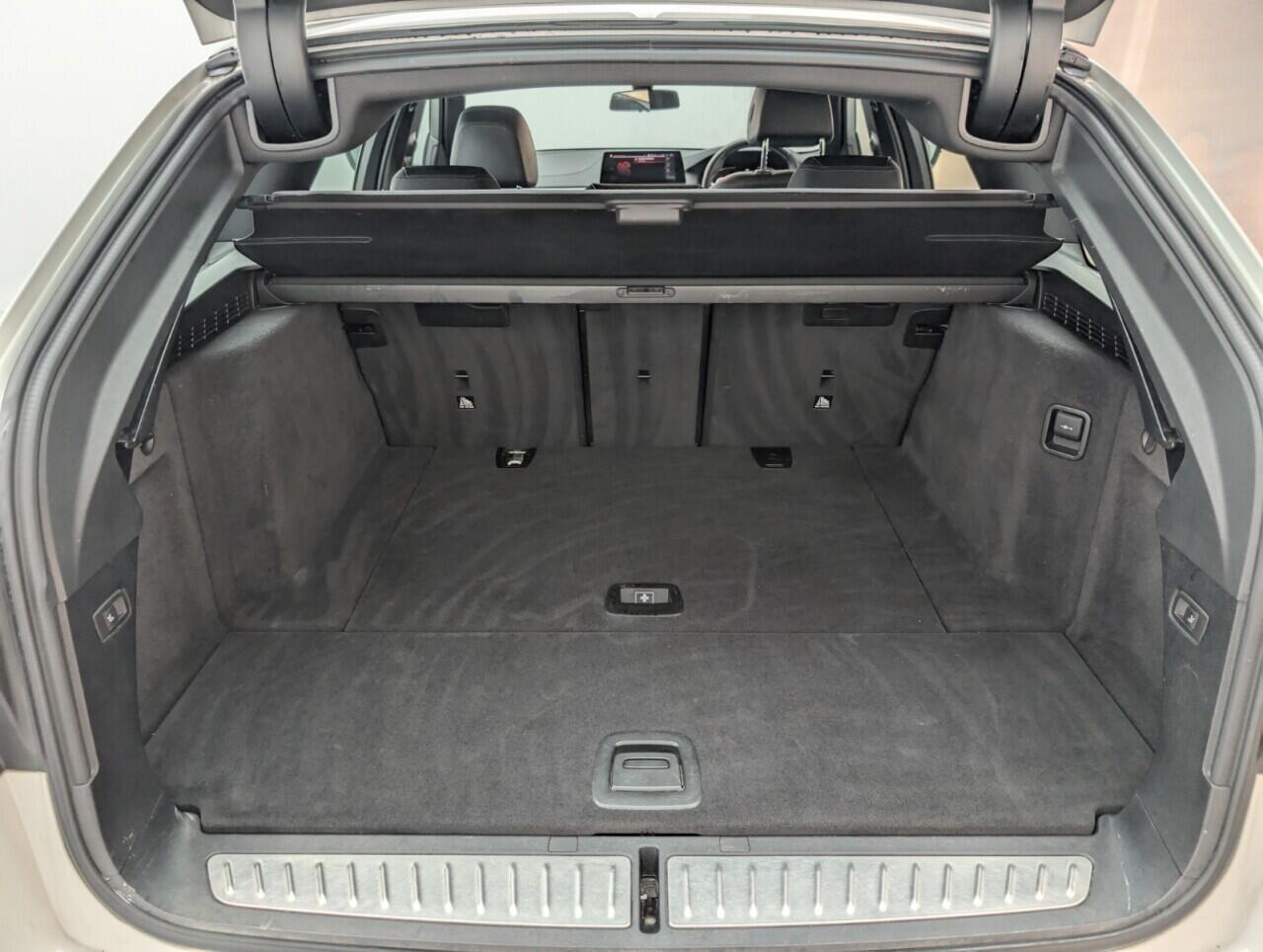 Used BMW 5 Series 2020 for sale - 76422777: Photo 28