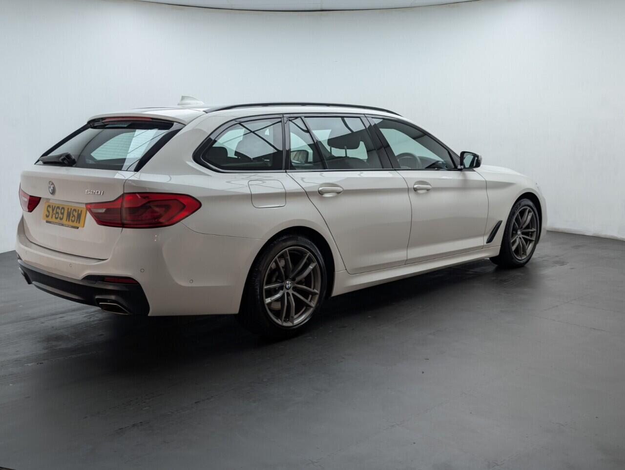 Used BMW 5 Series 2020 for sale - 76422777: Photo 8