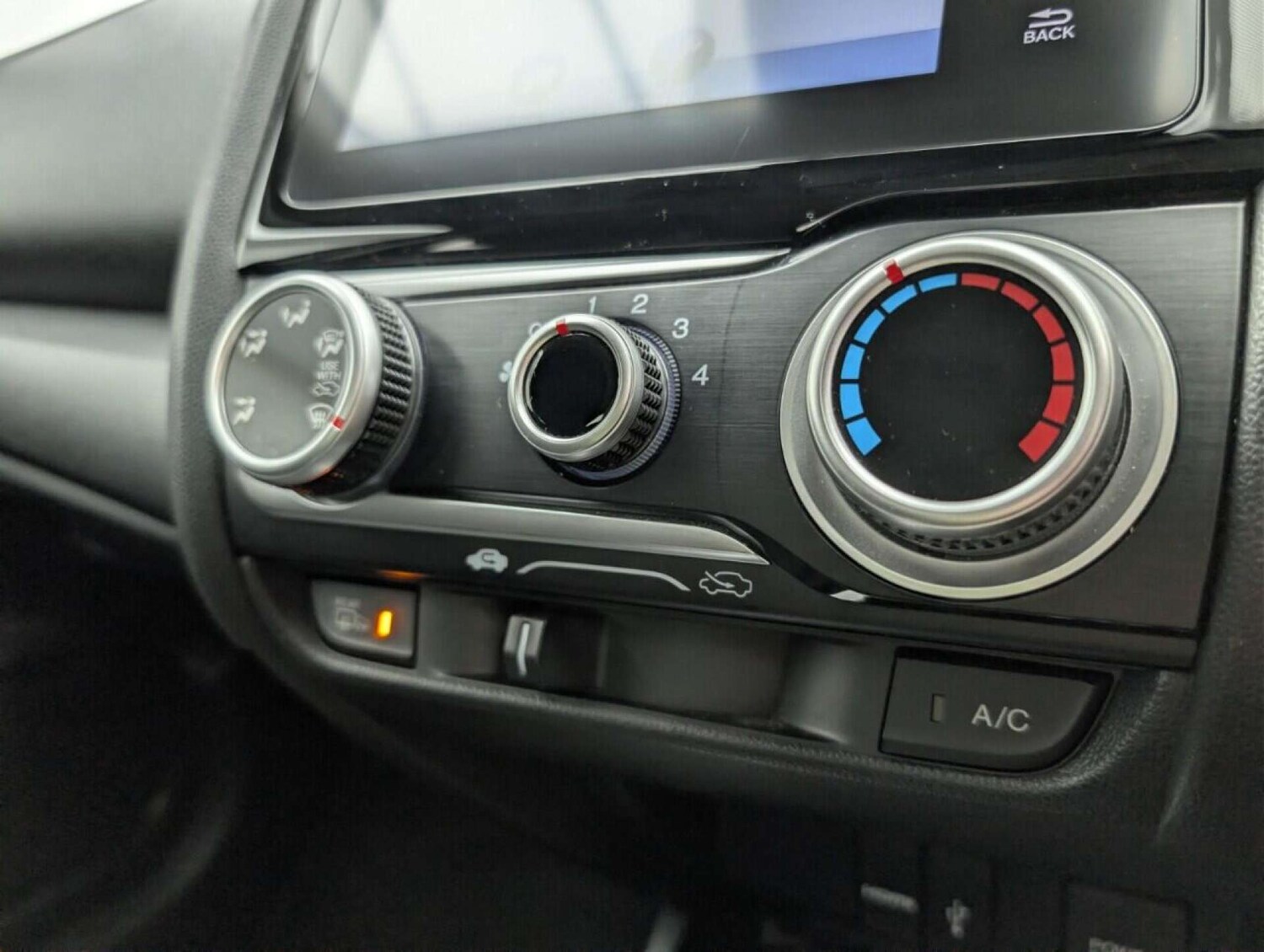 Used Honda Jazz 2017 for sale - 77714536: Photo 15