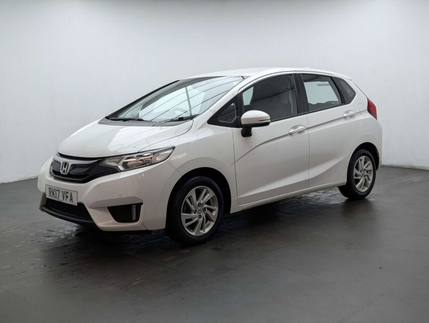 Used Honda Jazz 2017 for sale - 77714536: Photo 4