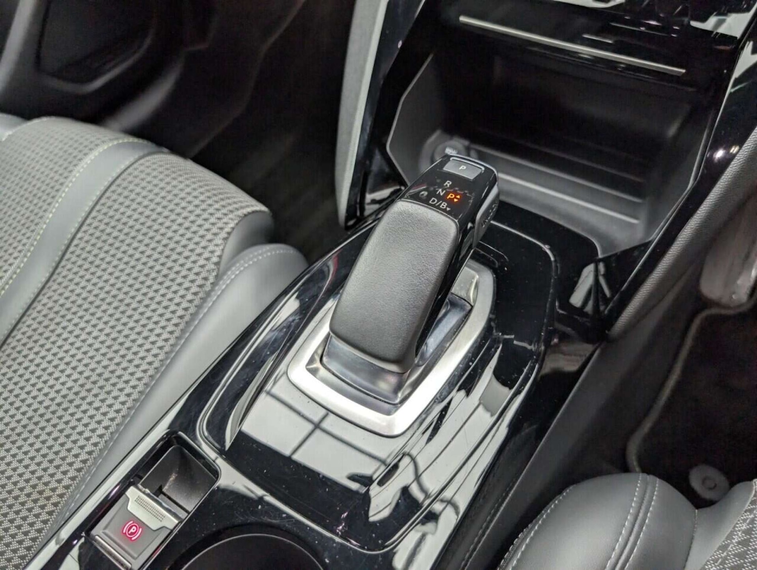 Used Peugeot 208 2021 for sale - 77713604: Photo 18