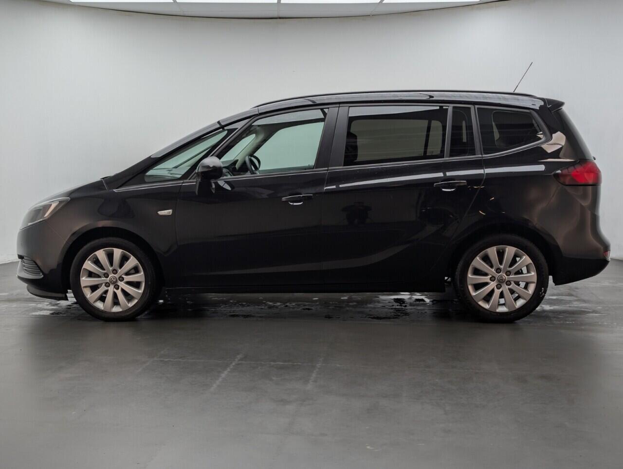 Used Vauxhall Zafira Tourer 2017 for sale - 77081380: Photo 5