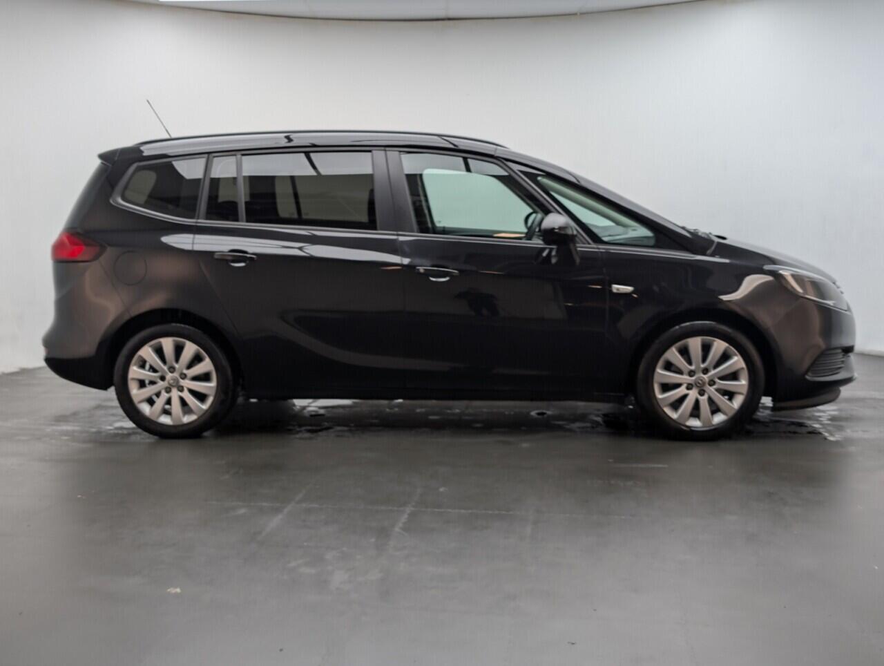 Used Vauxhall Zafira Tourer 2017 for sale - 77081380: Photo 9