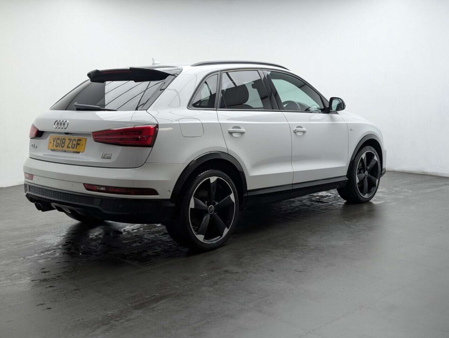 Used Audi Q3 2018 for sale - 77714066: Photo 8