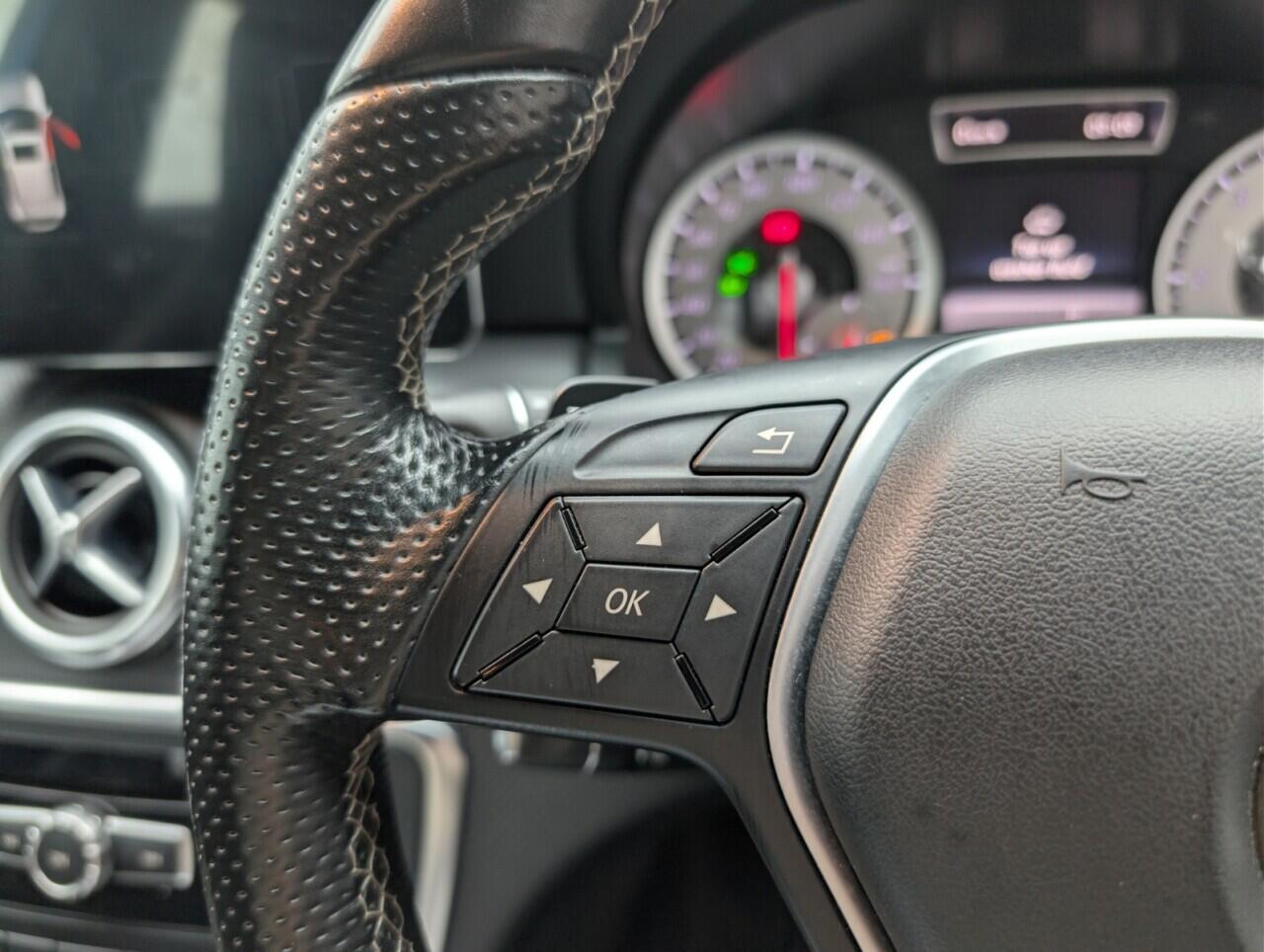 Used Mercedes-Benz A-Class 2015 for sale - 77646000: Photo 17