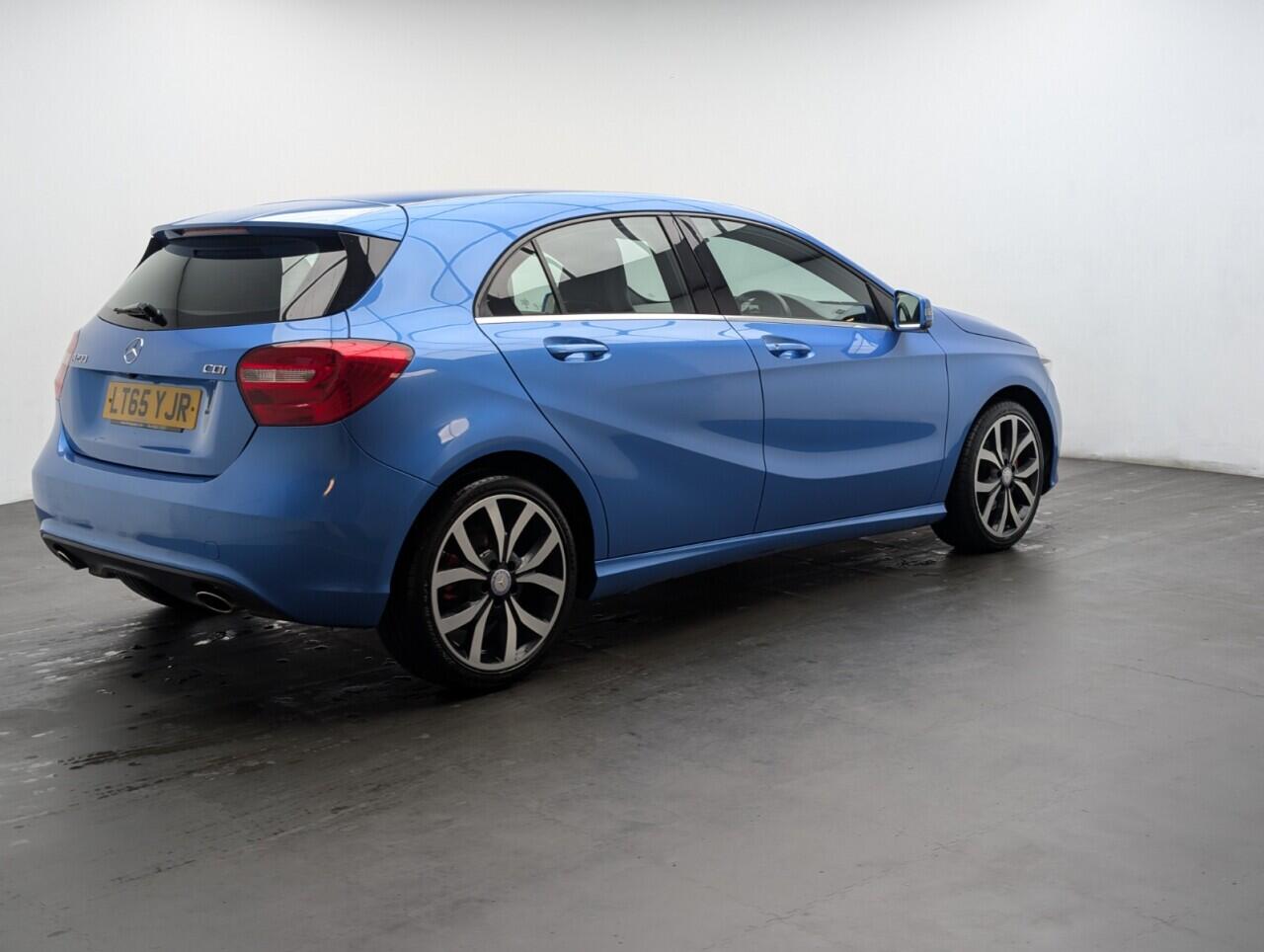 Used Mercedes-Benz A-Class 2015 for sale - 77646000: Photo 8