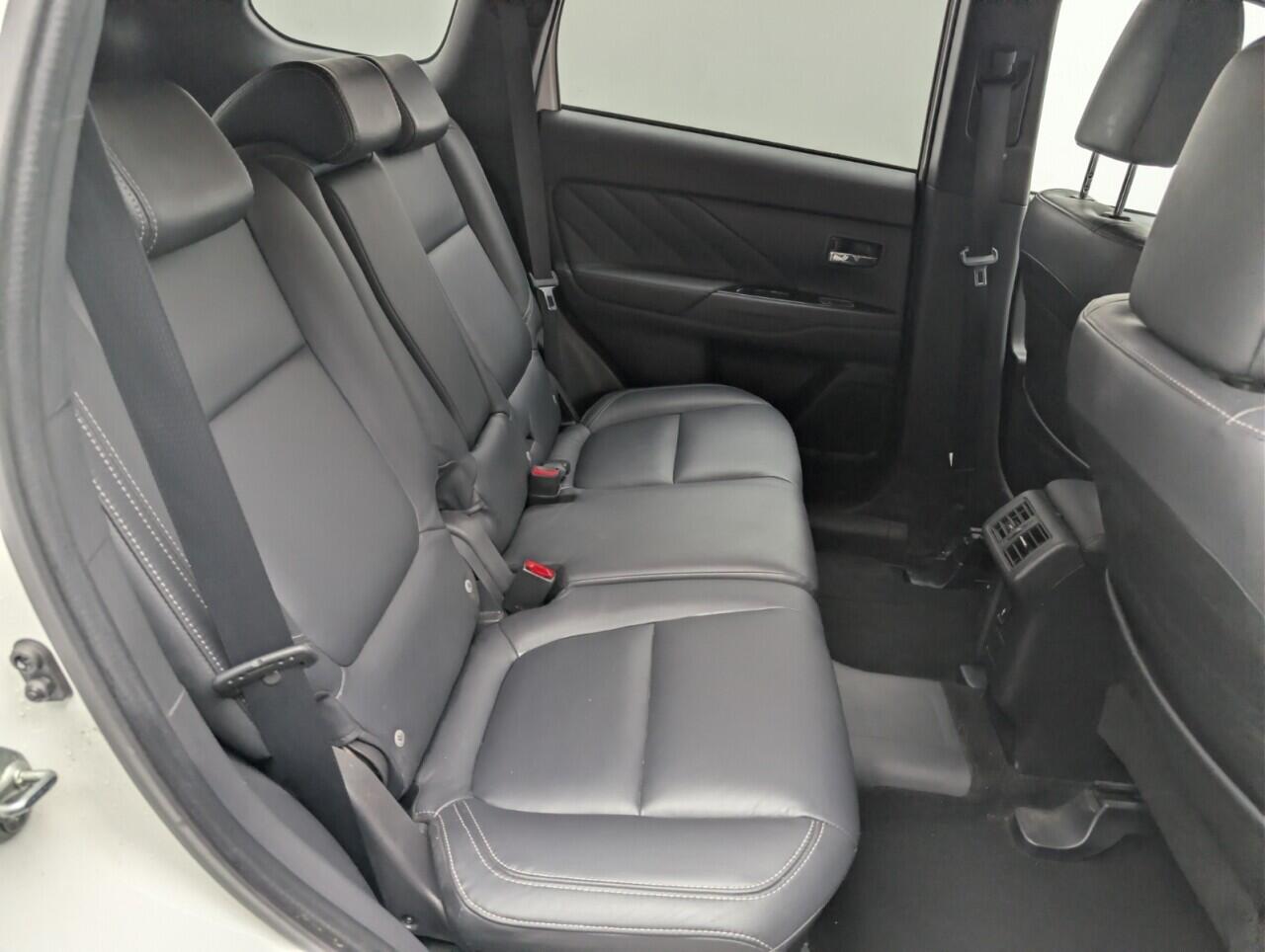 Used Mitsubishi Outlander 2019 for sale - 77074809: Photo 37